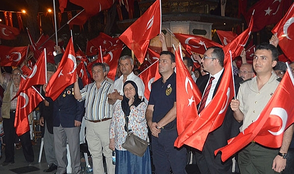 FOTOĞRAFLARLA 15 TEMMUZ (NAZİLLİ)