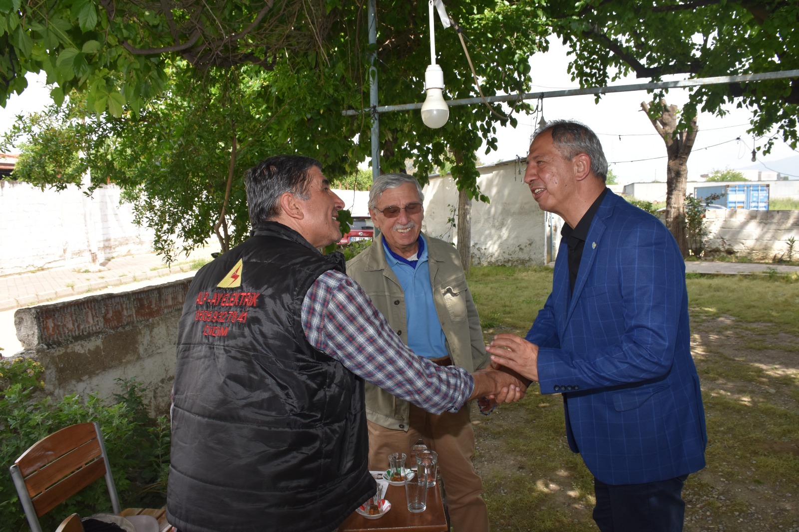 İYİ Partili Algan Nazilli’de Sanayi Esnafını ziyaret etti.