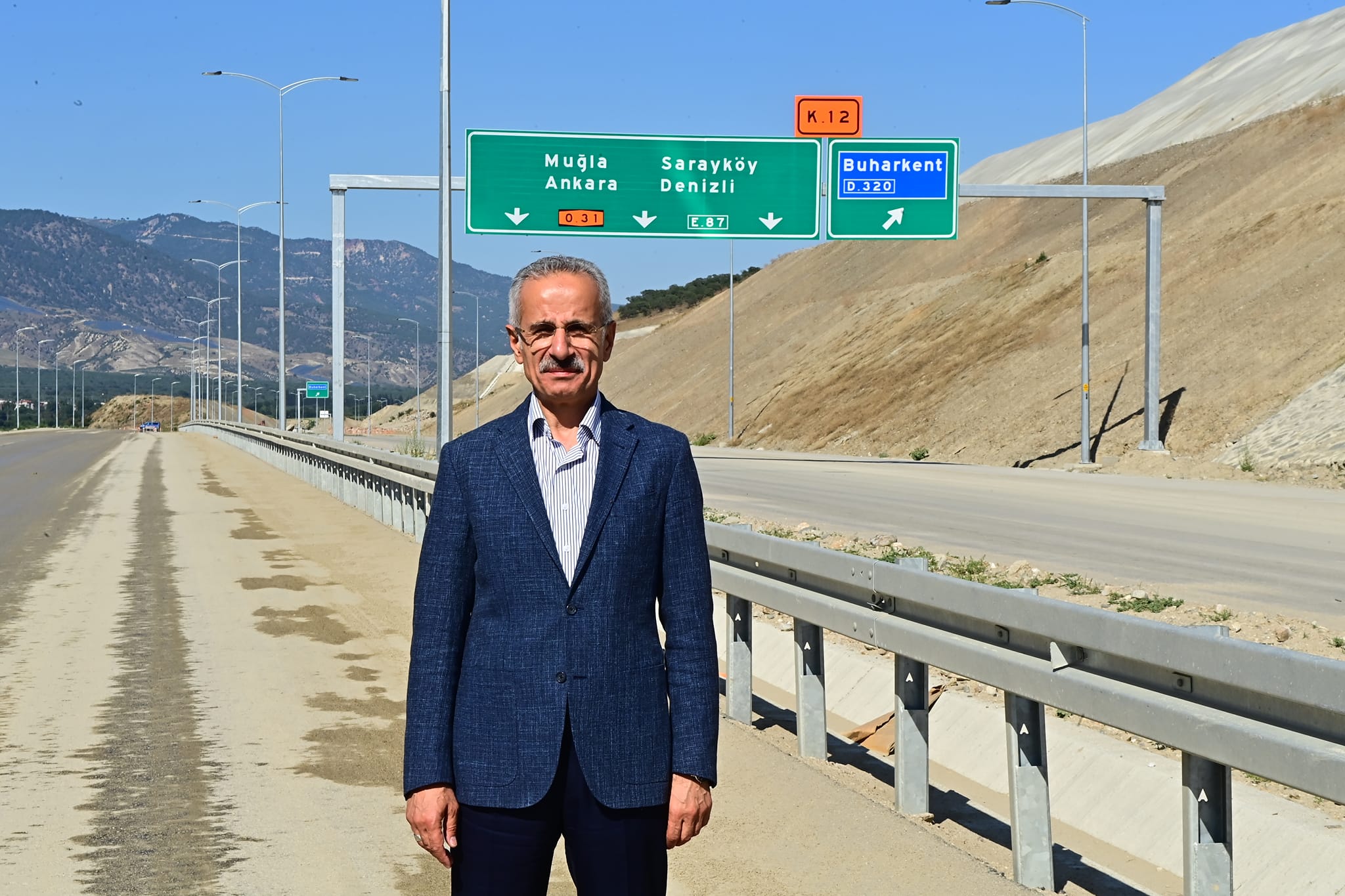 Bakan Uraloğlu Otoyolun 93 km kısmı Sonbaharda açılacak