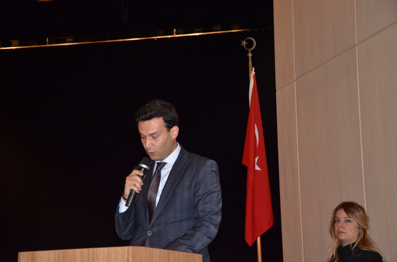 NDH HALK OYUNLARI TOPLULUĞU BÜYÜK BEĞENİ ALDI