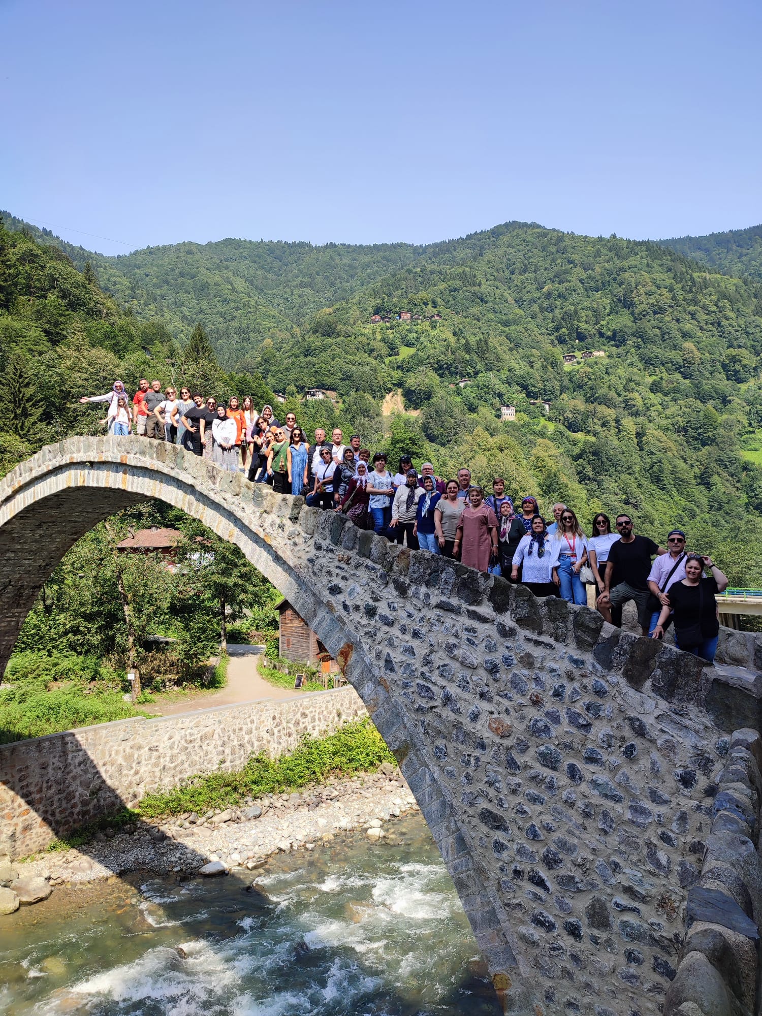Voyelle Tur ile 4000 Km doğa harikası yol yapmak ister misiniz?