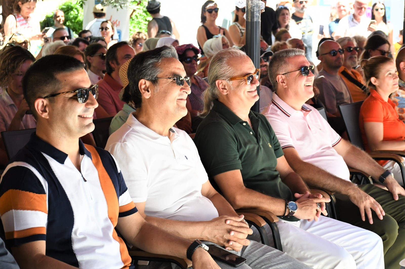 KUŞADASI SOKAK FESTİVALİNİN İKİNCİ GÜNÜ ZEYTİNYAĞI TADIM ATÖLYESİ İLE BAŞLADI