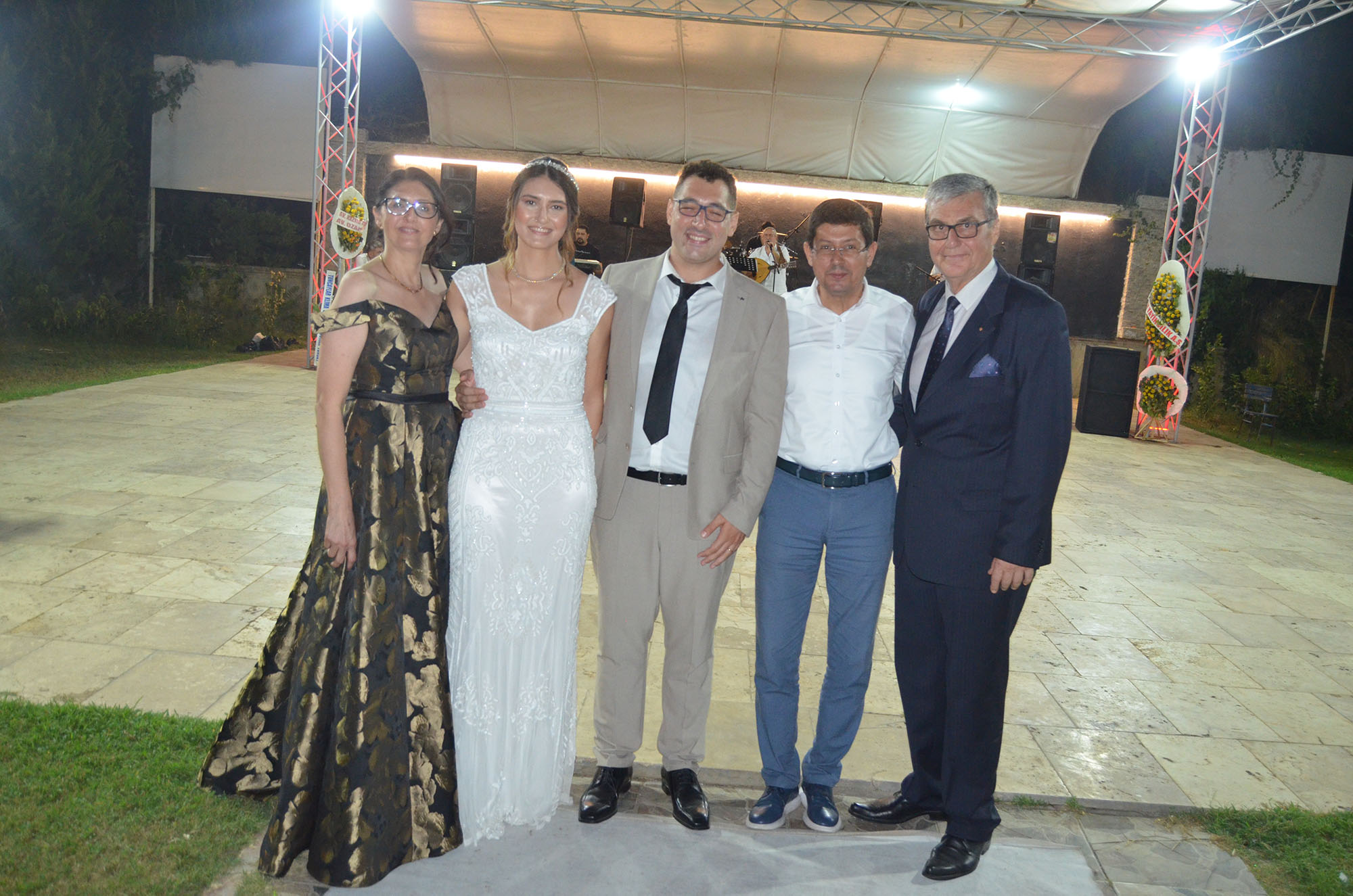Öykü ve Michele Rüya gibi bir düğün ile evlendi