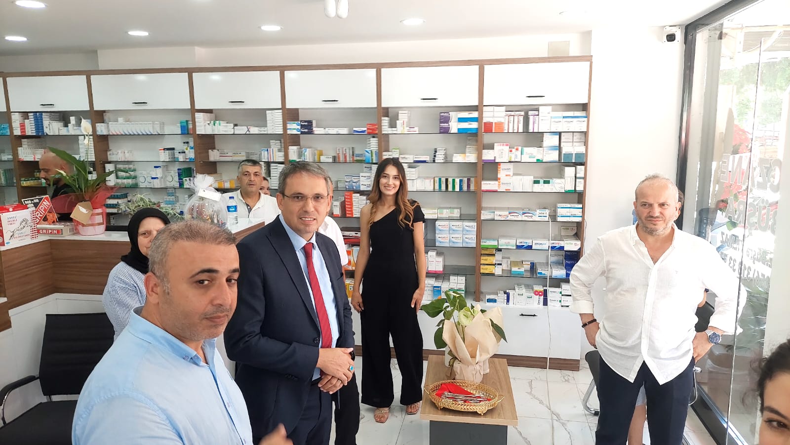 Büşra Eczanesi Hizmete girdi.