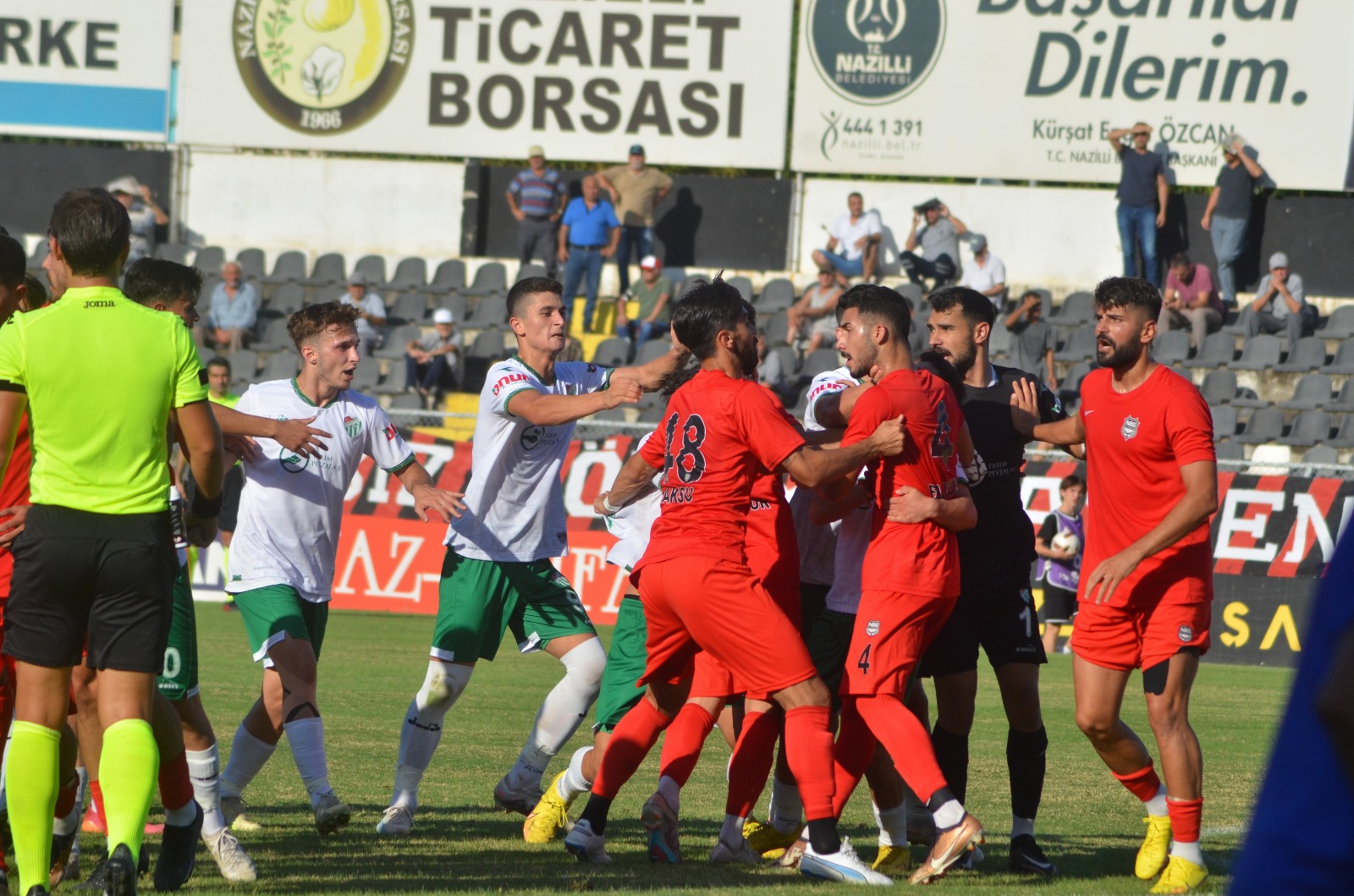 Nazilli Belediyespor 4 Köşe