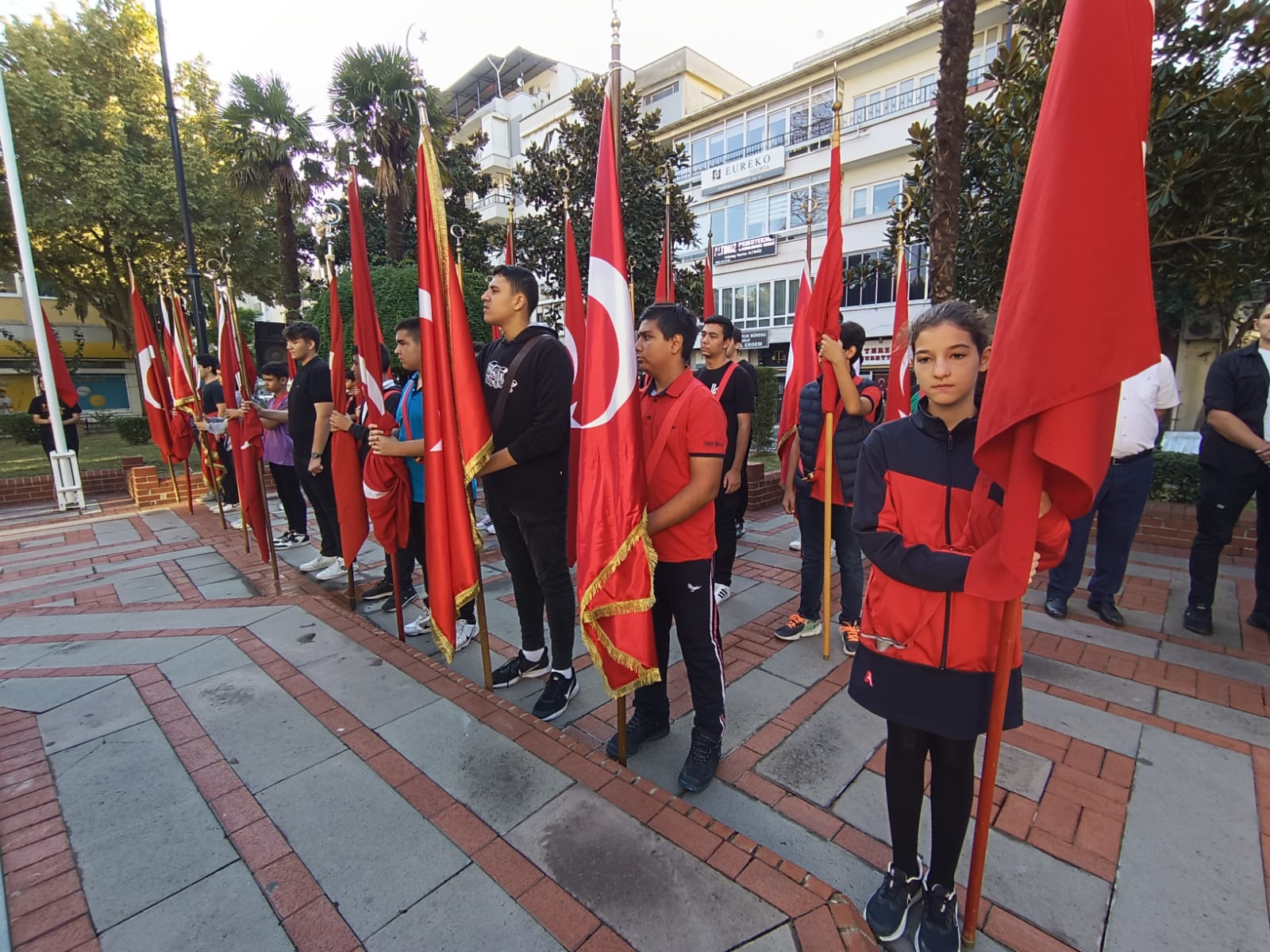 ATATÜRK'ÜN NAZİLLİYE GELİŞİ KUTLANIYOR
