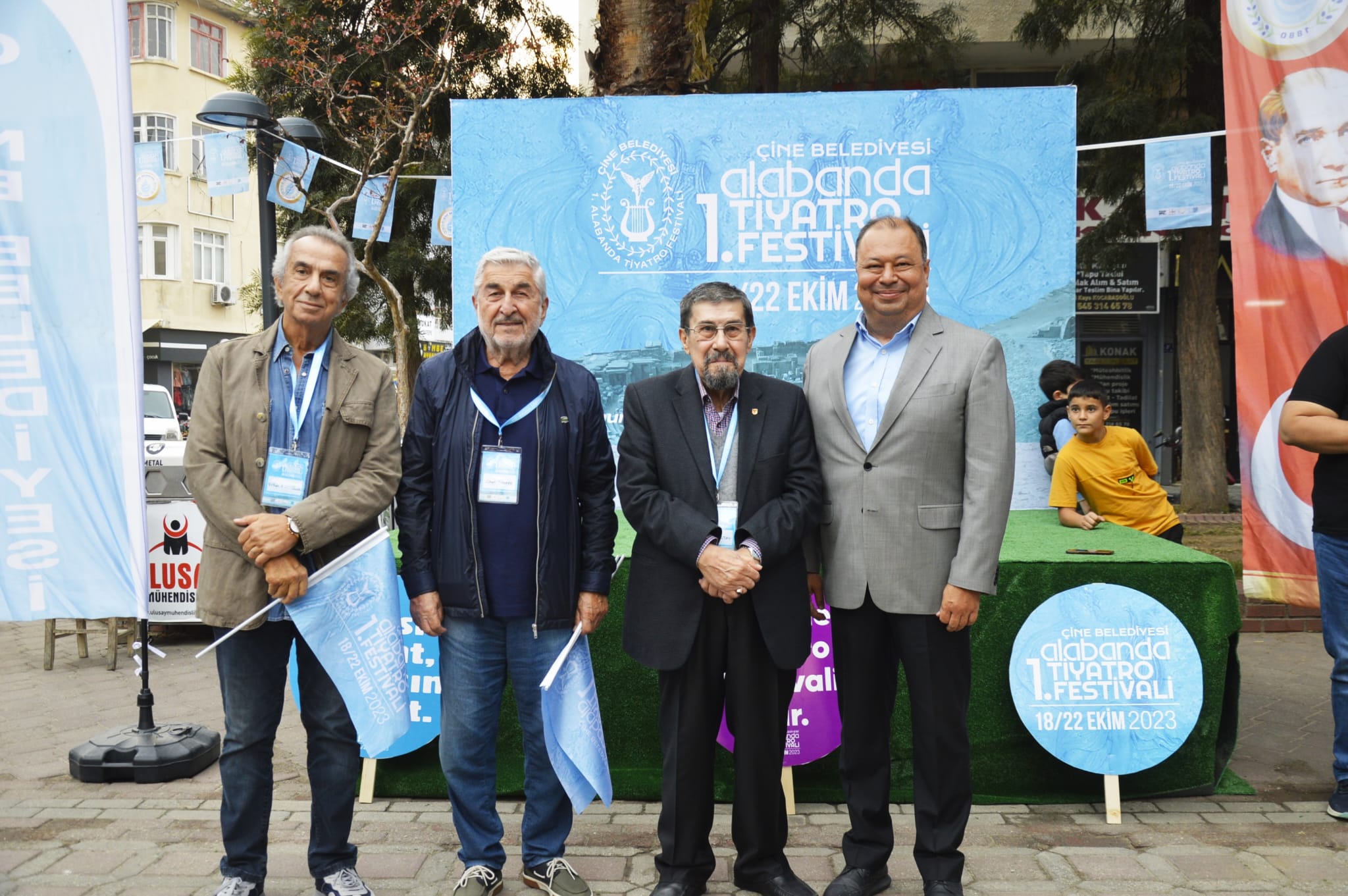 ÇİNE BELEDİYESİ 1. ALABANDA TİYATRO FESTİVALİ BAŞLADI