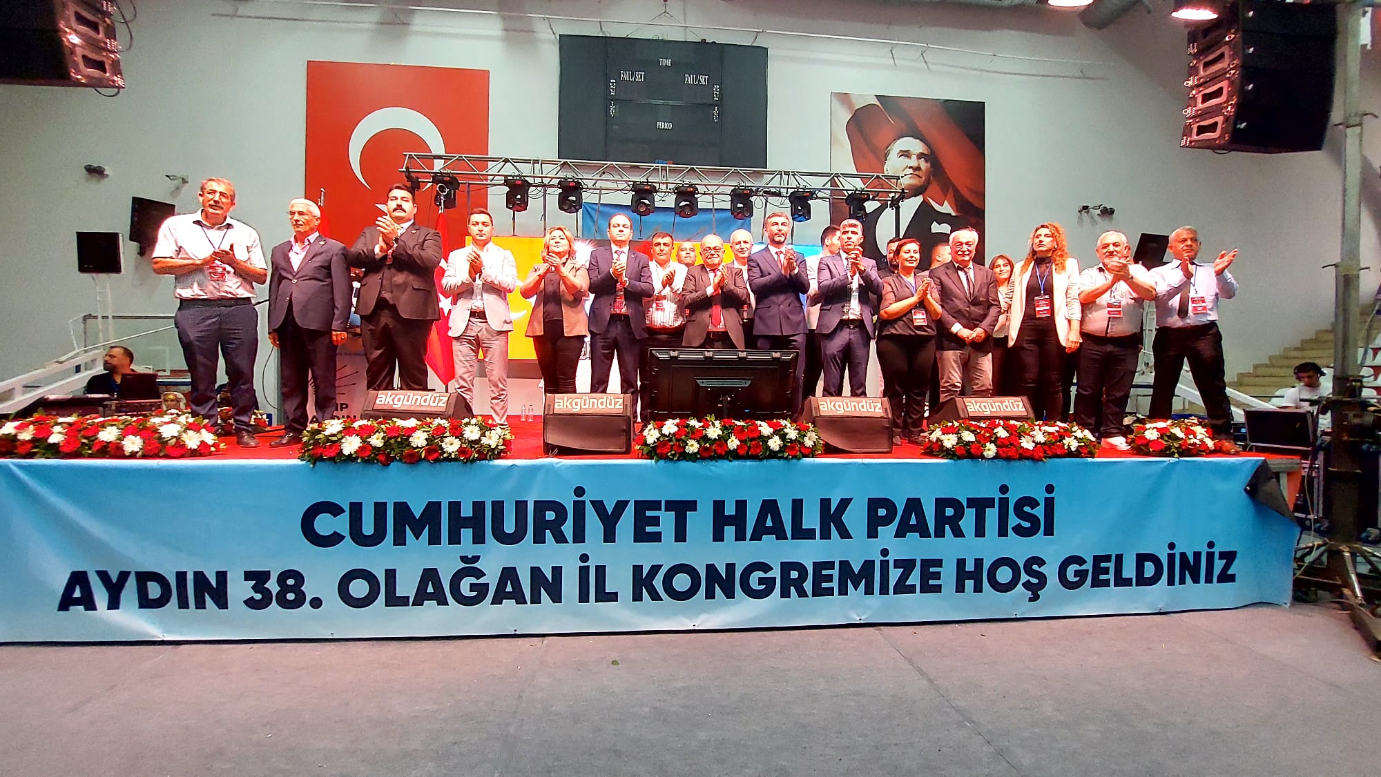 CHP’de Hikmet saatçi güven tazeledi.