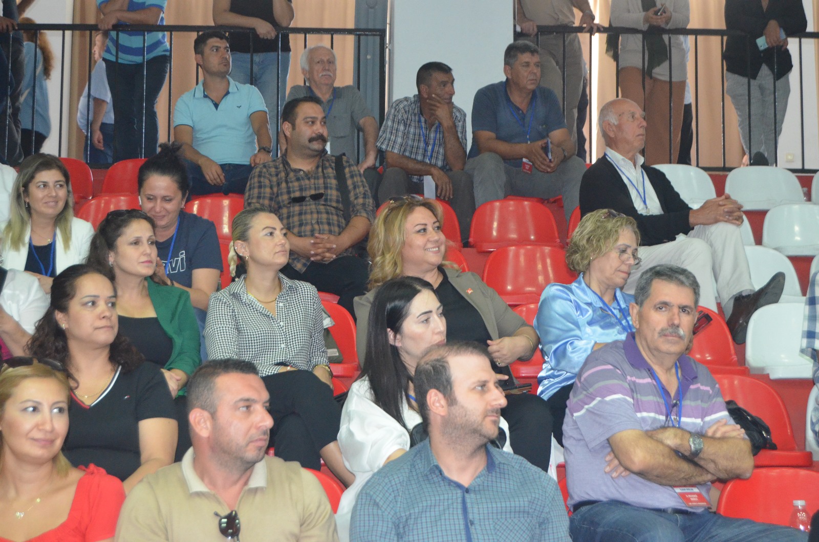 CHP’de Hikmet saatçi güven tazeledi.