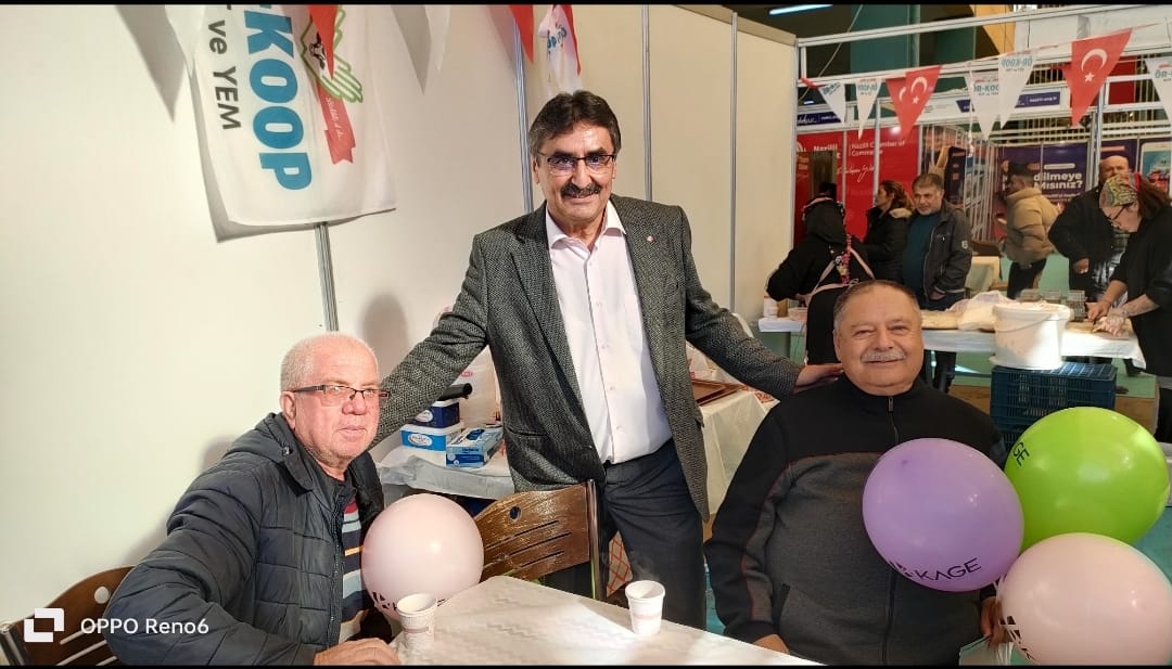 Zeki İnal Tarım Fuarını ziyaret etti.