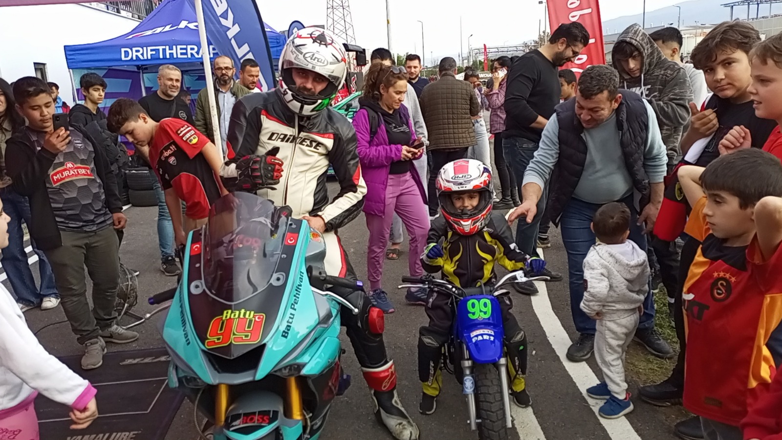 NAZİLLİ GO - KART PİSTİNDE TEKER YAKTILAR