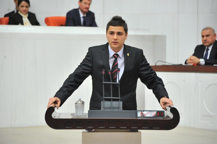 Ozan Üstün Yeniden AK Parti’de