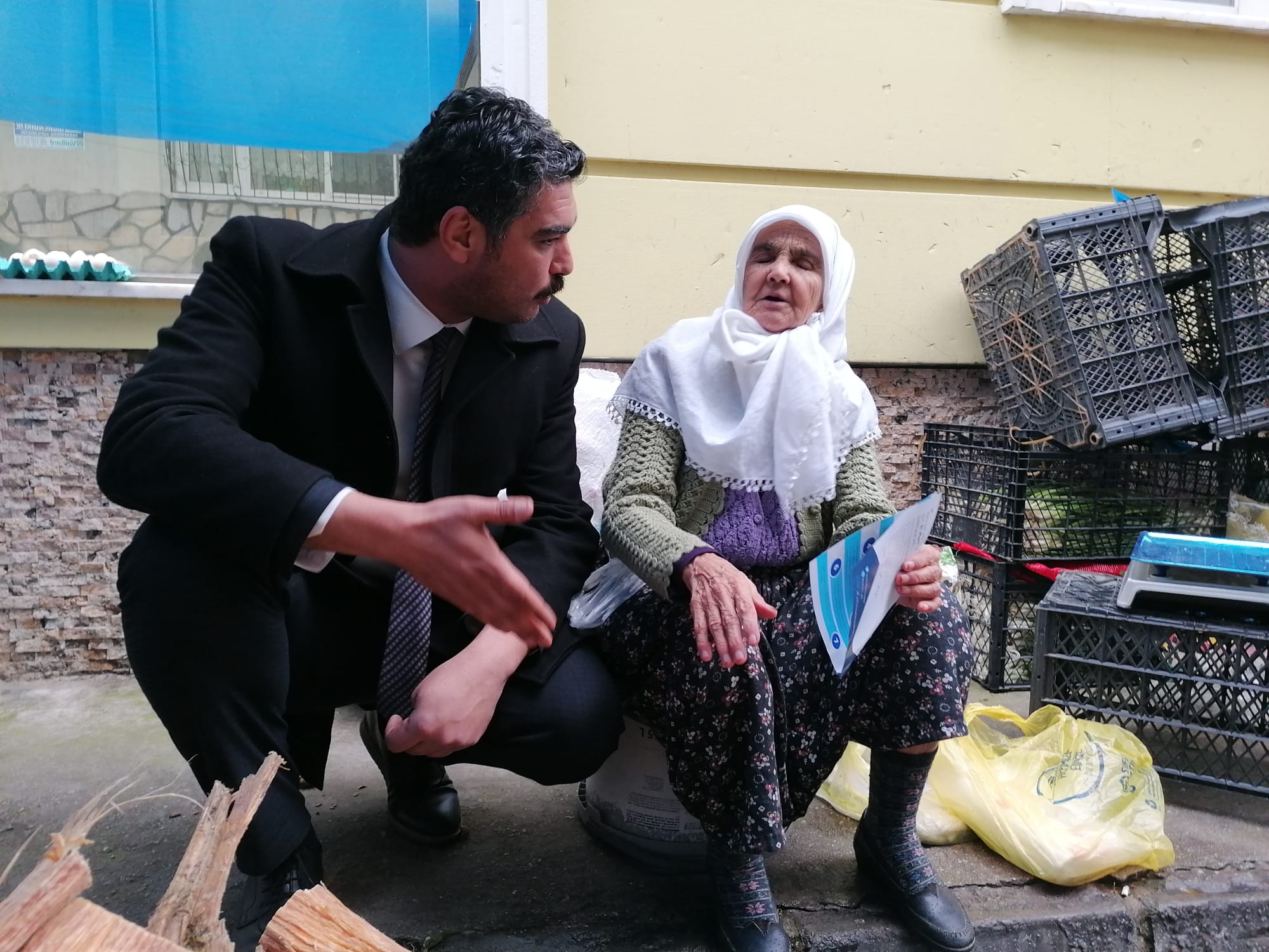 Ali Çetinkaya’ya Perşembe Pazarı’nda büyük ilgi