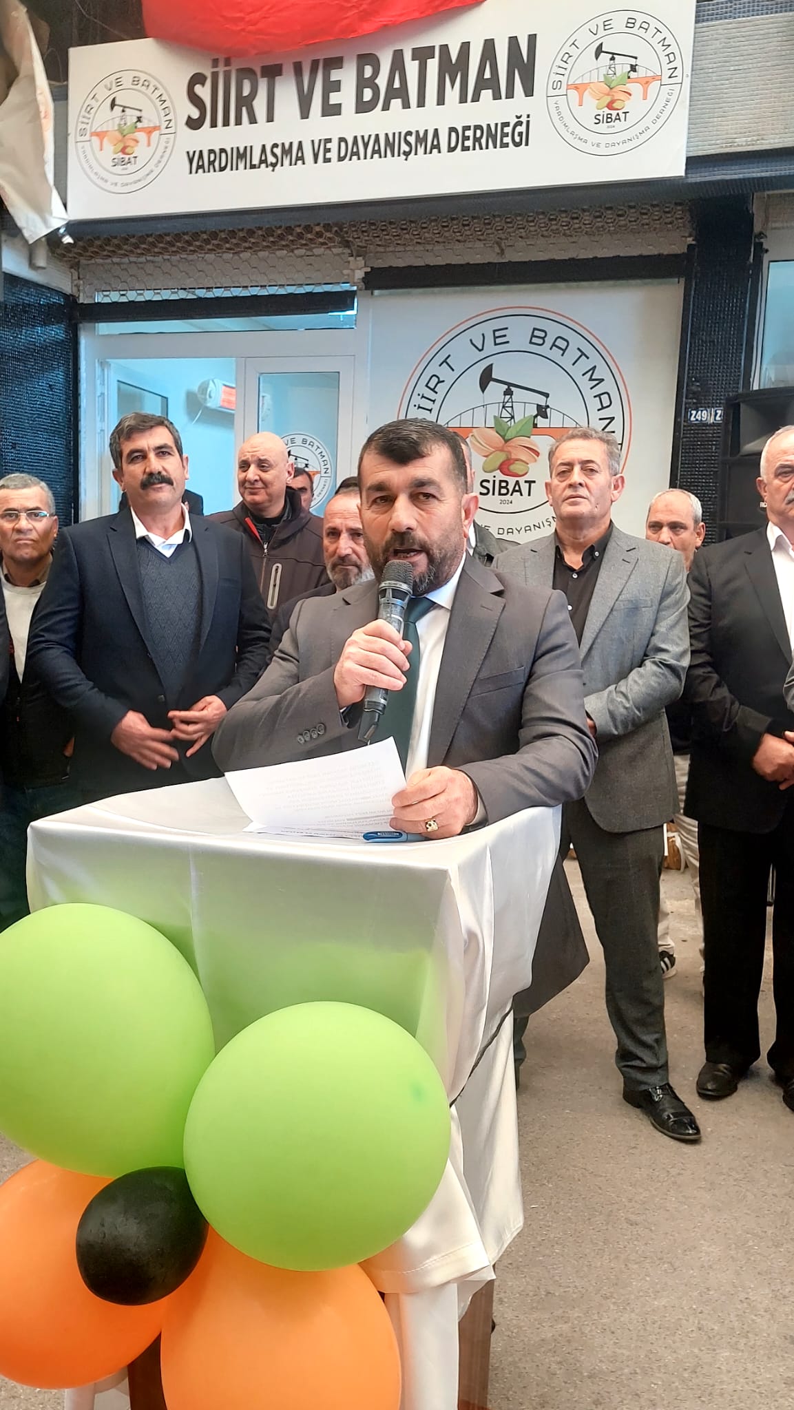 Siirt ve Batman’lı lar derneği açıldı