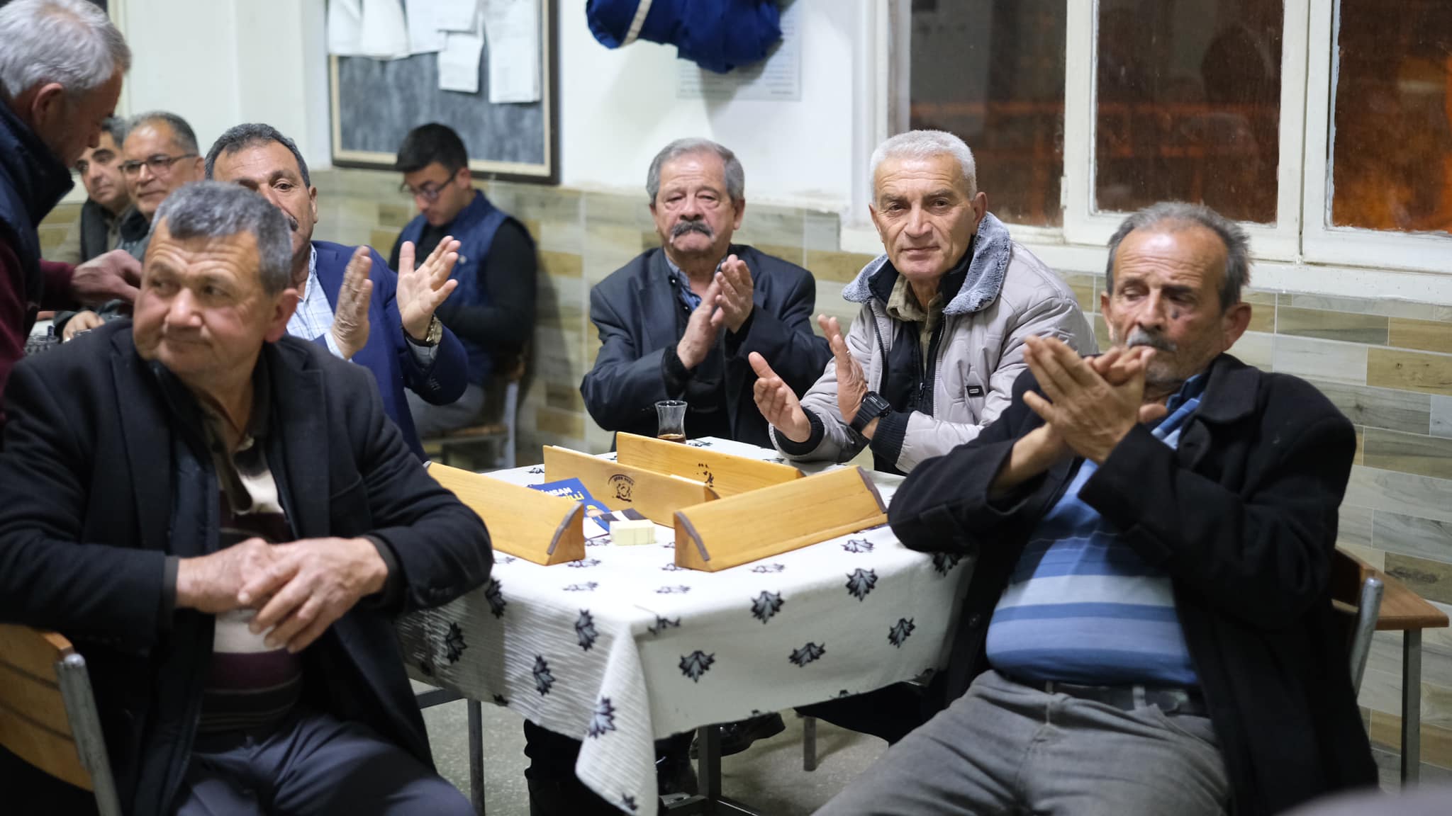 İYİ Partili Cüneyt Korkmaz Gittiği her yerde sevgi ile karşılanıyor