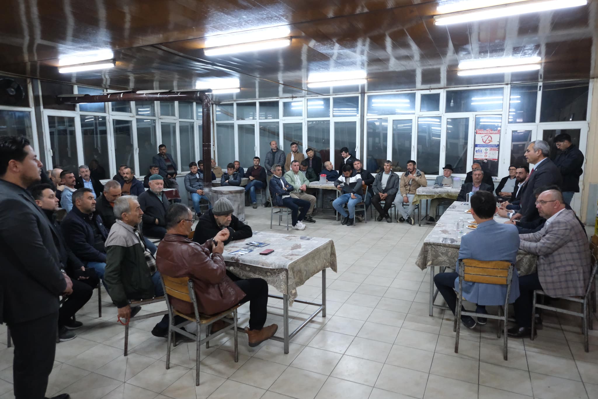 İYİ Partili Cüneyt Korkmaz Gittiği her yerde sevgi ile karşılanıyor