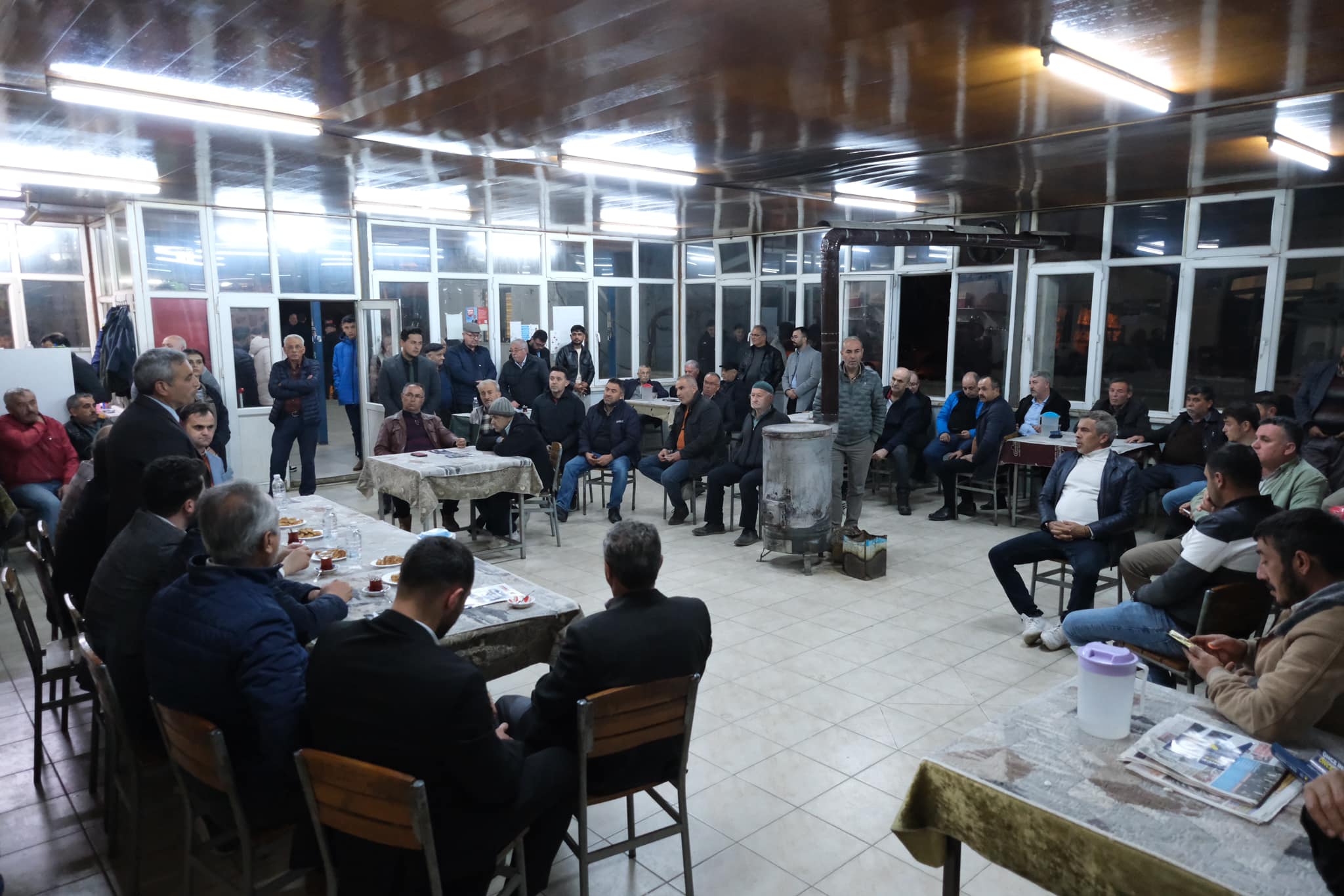 İYİ Partili Cüneyt Korkmaz Gittiği her yerde sevgi ile karşılanıyor