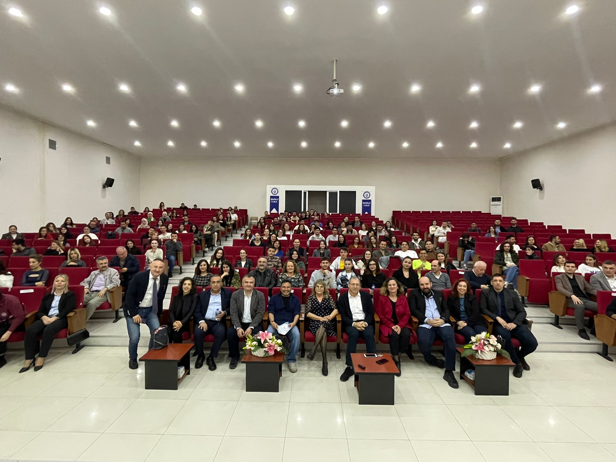Nazilli İİBF’de "Hayata Değer Katmak" Adlı Etkinlik Düzenlendi