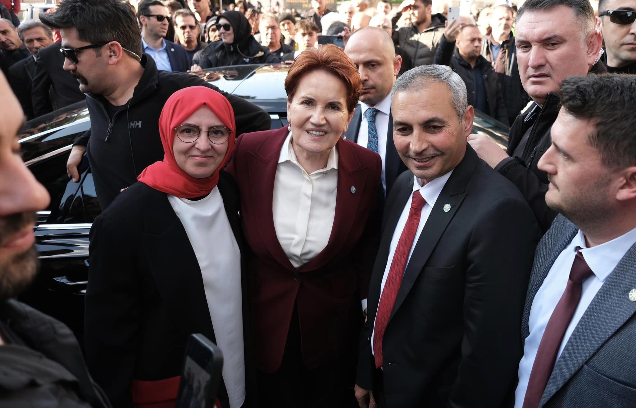 Akşener  “Cüneyt Korkmaz’ın her şeyine kefilim.”