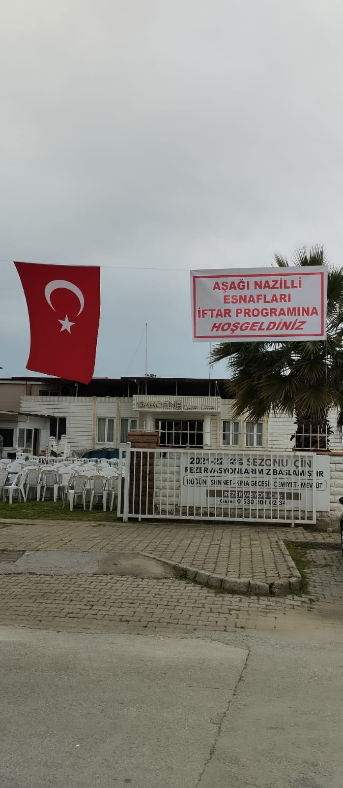  Aşağı Nazilli Esnafları iftarda bir araya geldi.
