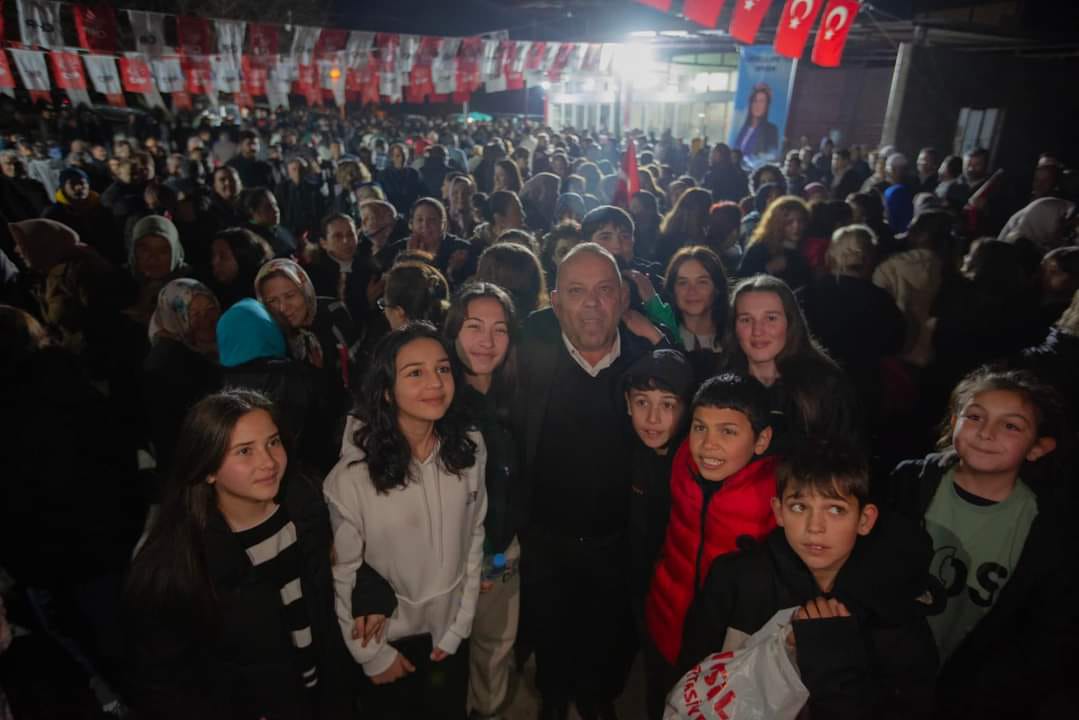 GALİP ÖZEL'DEN ALTINTAŞ'A ÇIKARMA! 2500 KİŞİ PÜR DİKKAT DİNLEDİ 