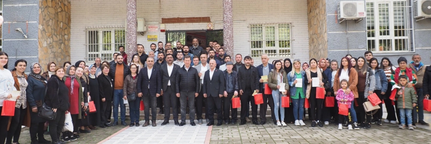 AK Parti’ye 205 kişi katıldı