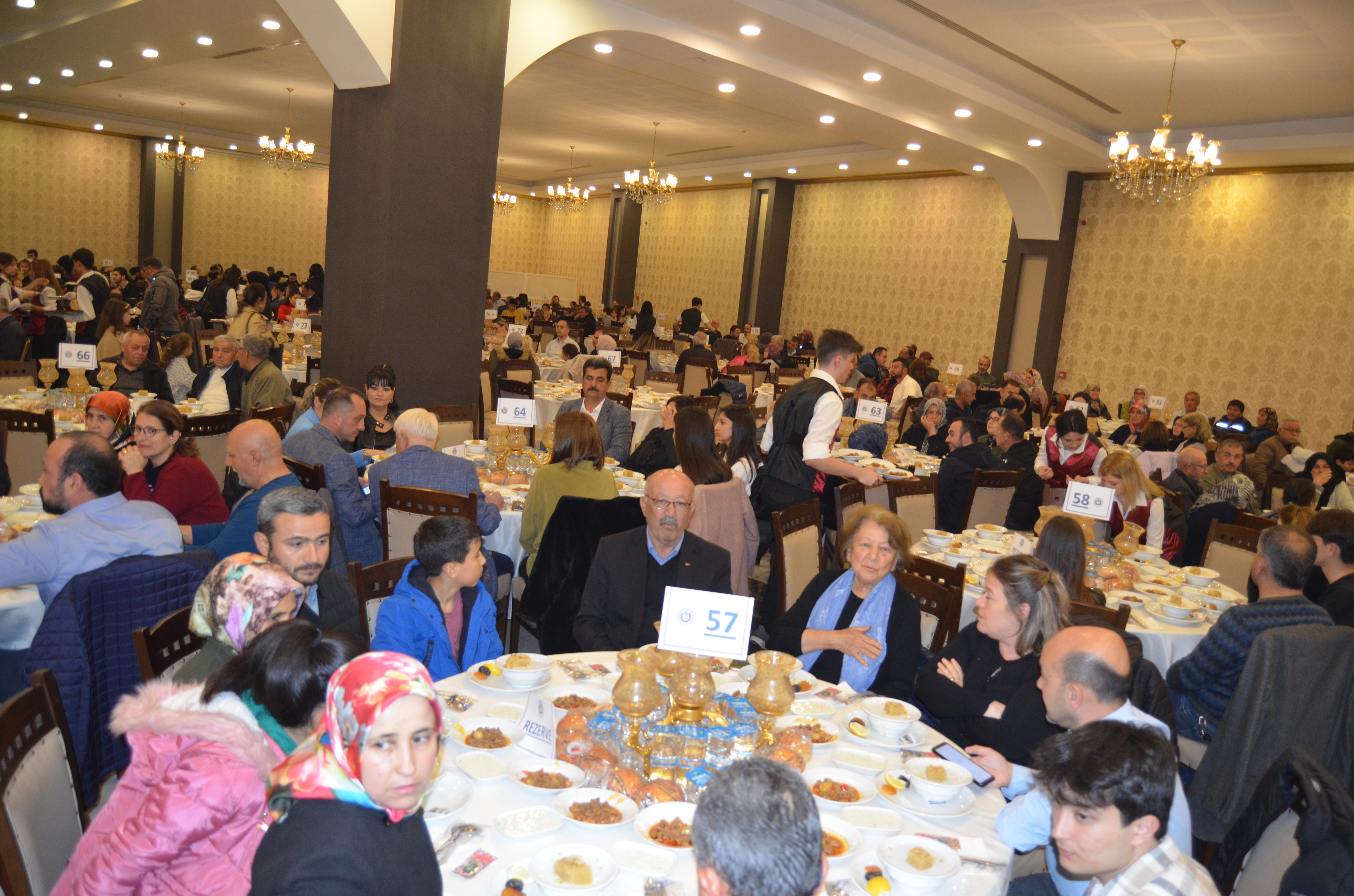 Sanayi Sitesi iftar geleneğini bozmadı