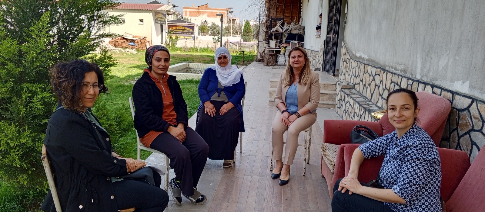 EVDE HASTA ZİYARETLERİ DEVAM EDİYOR