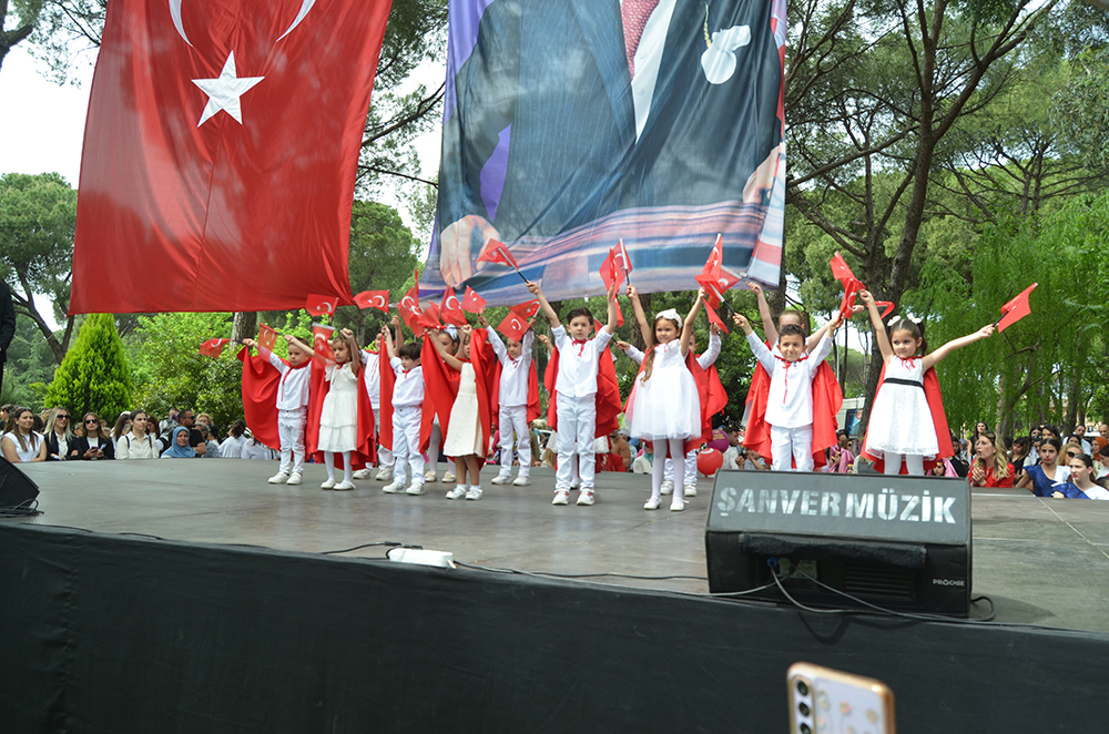 NAZİLLİ'DE 23 NİSAN COŞKUYLA KUTLANDI!