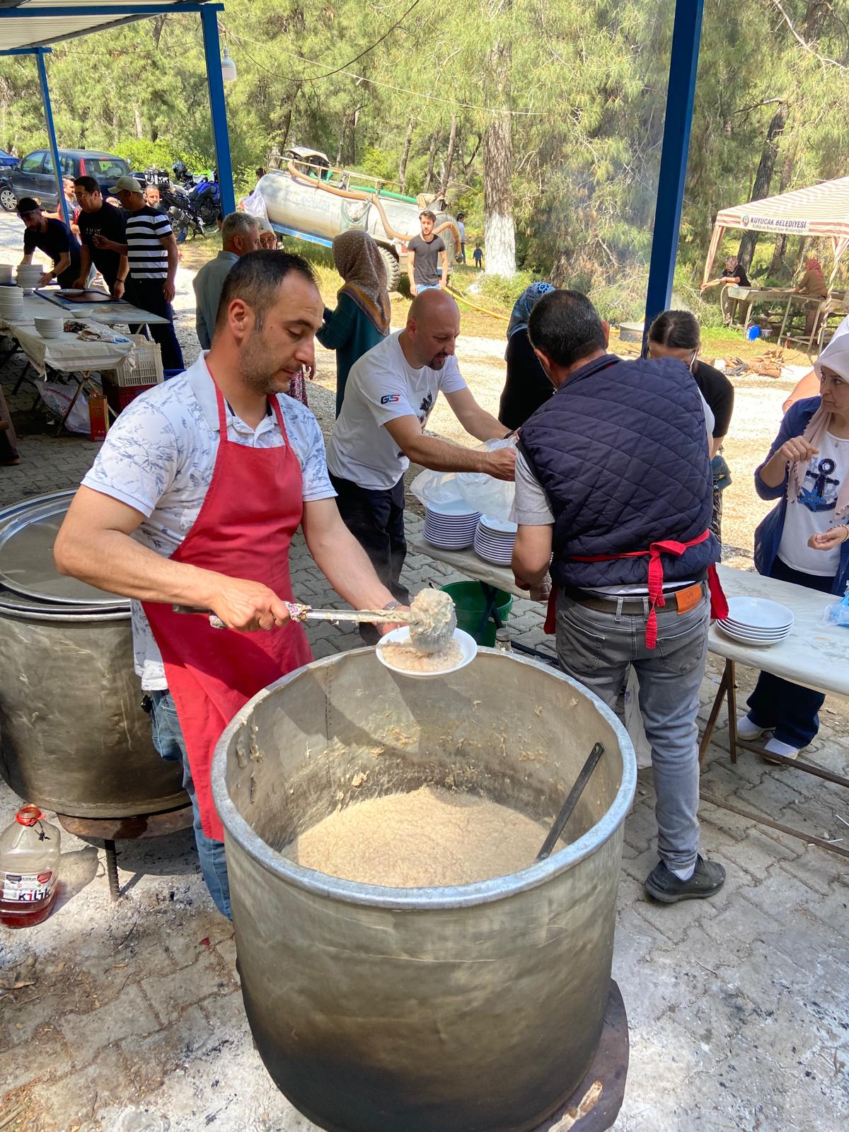 KARAPINAR DEDE HAYRI GELENEĞİ BOZULMADI