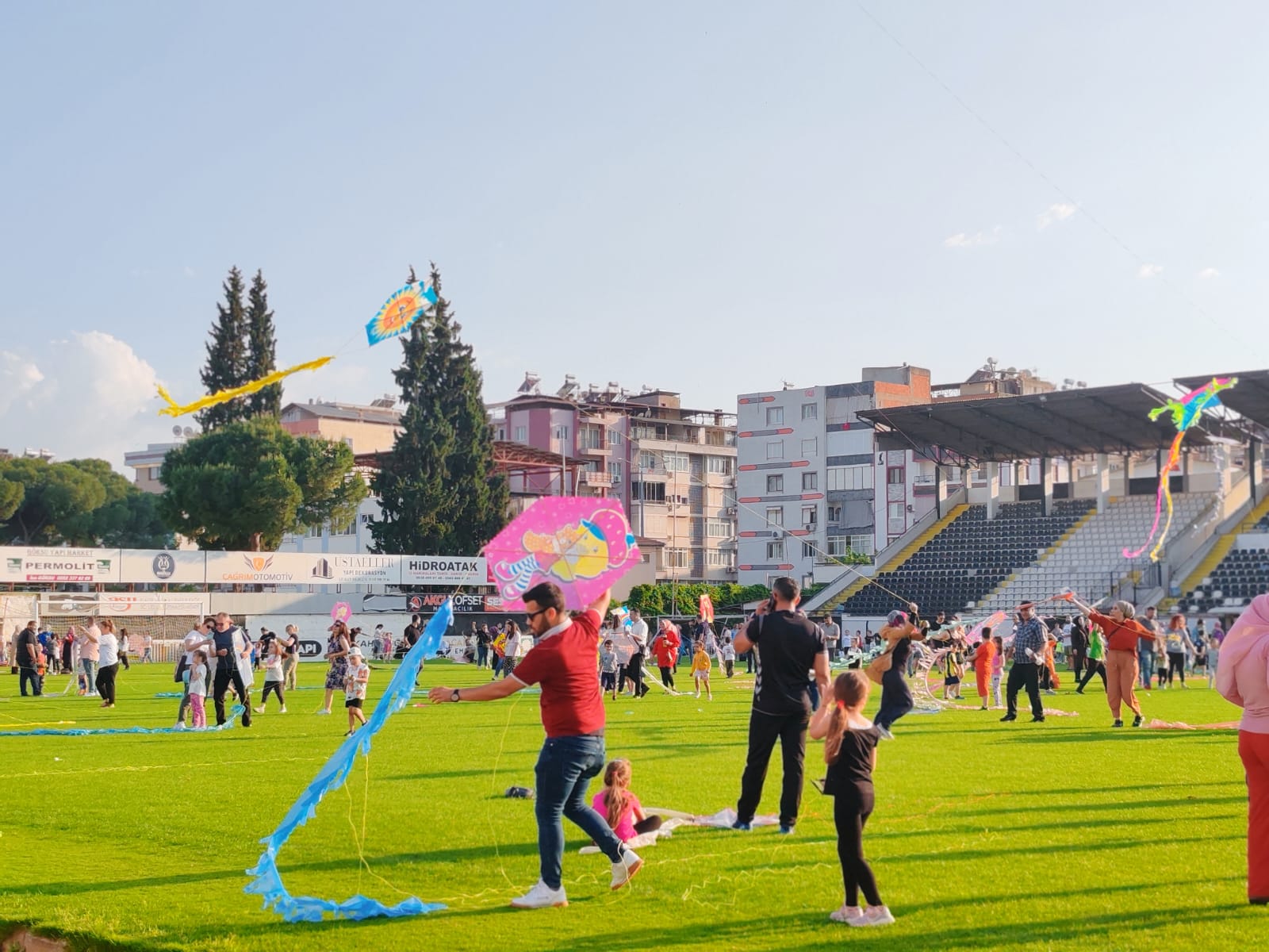 Çocuklar Uçurtmalar ile şenlendi