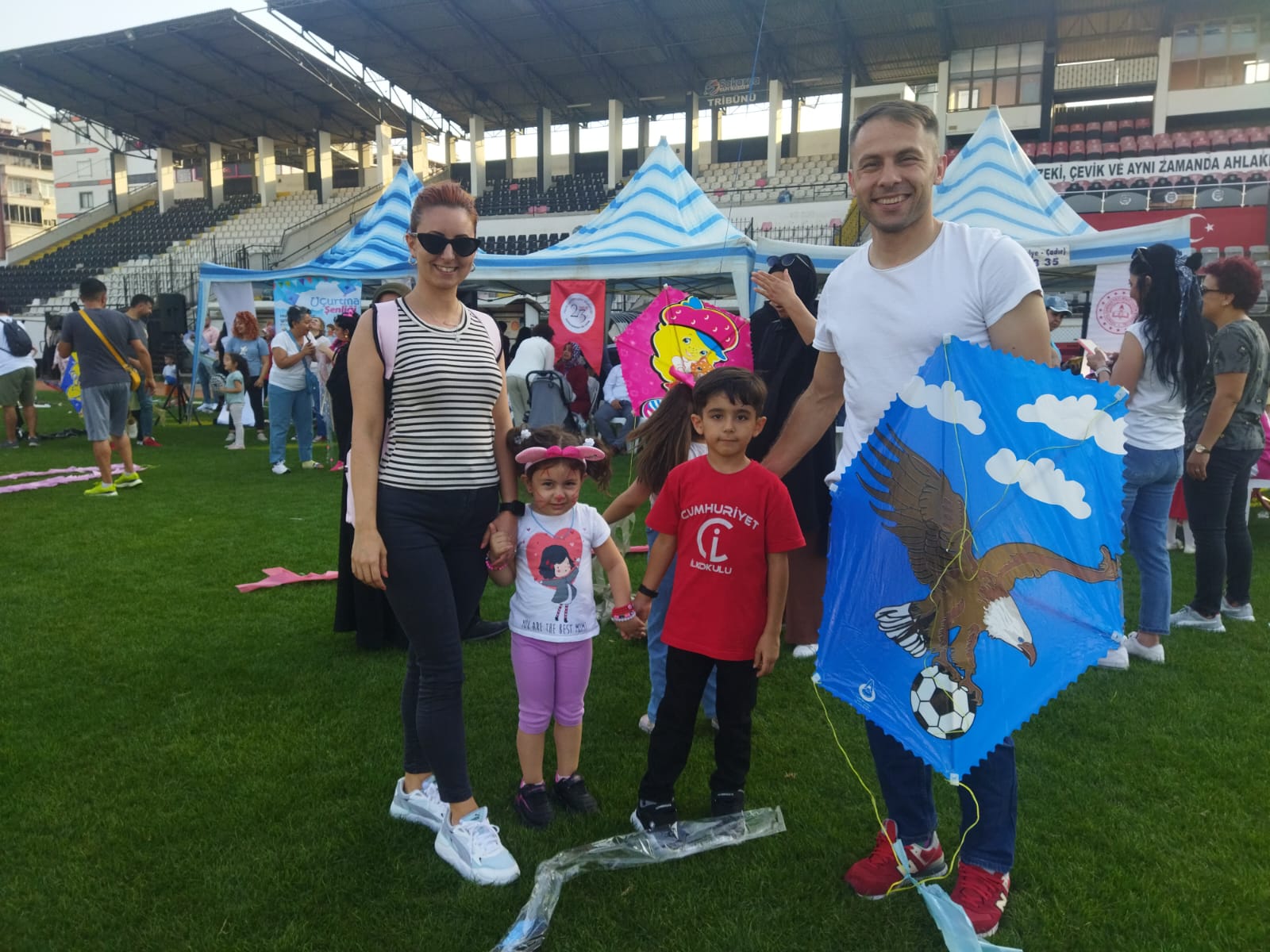 Çocuklar Uçurtmalar ile şenlendi