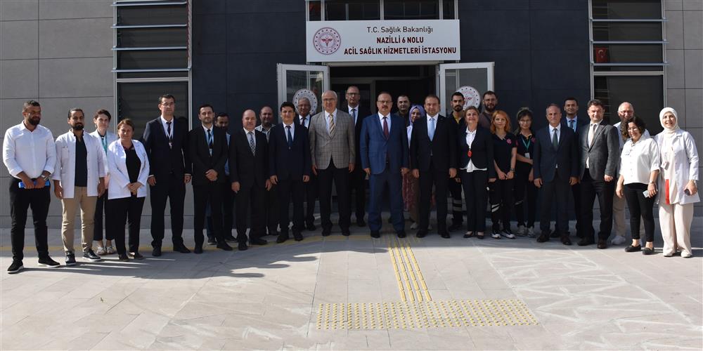 Vali Canbolat, yapımı tamamlanan Sağlık Kompleksini inceledi