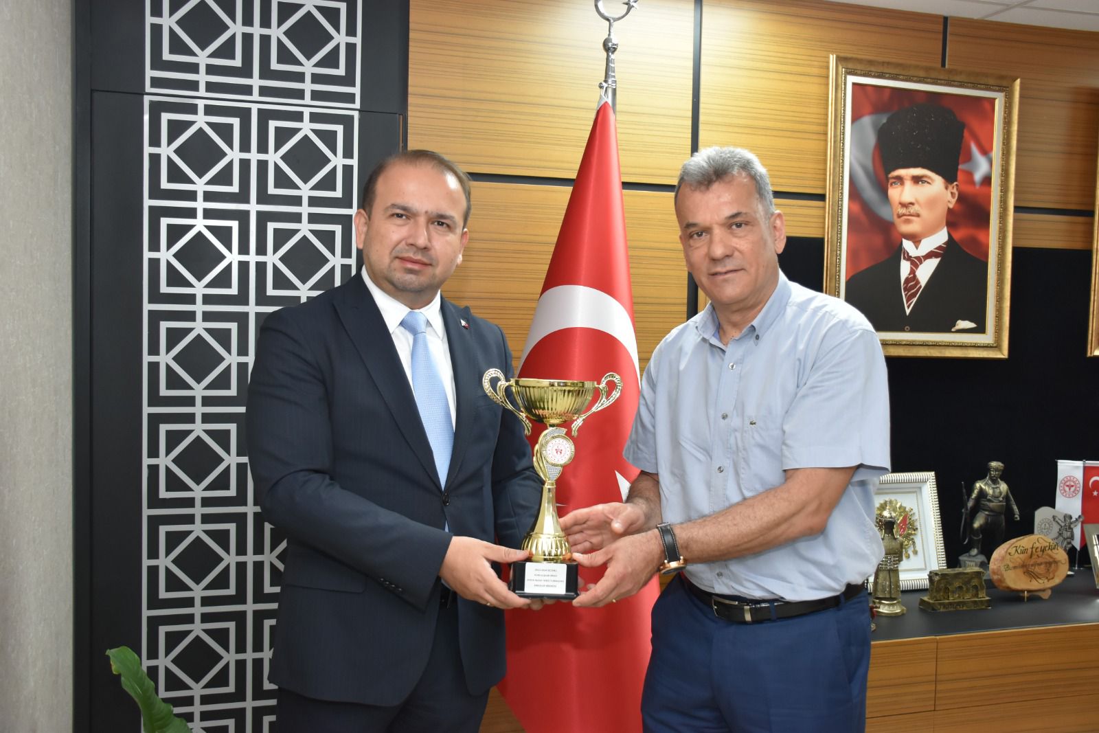 MASA TENİSİNDE AYDIN ŞAMPİYON OLDU