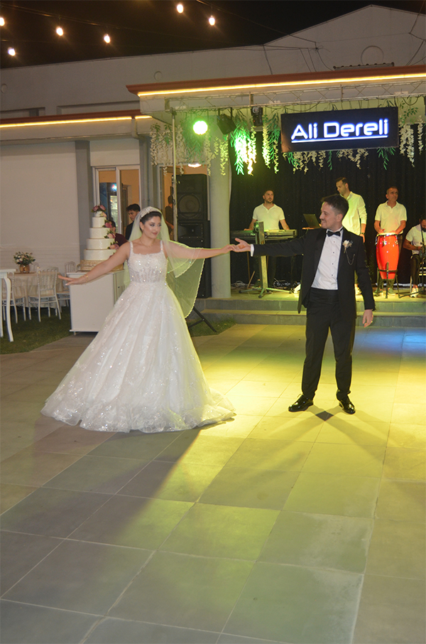 Ayşe ve Batuhan Mutluluğa yelken açtı