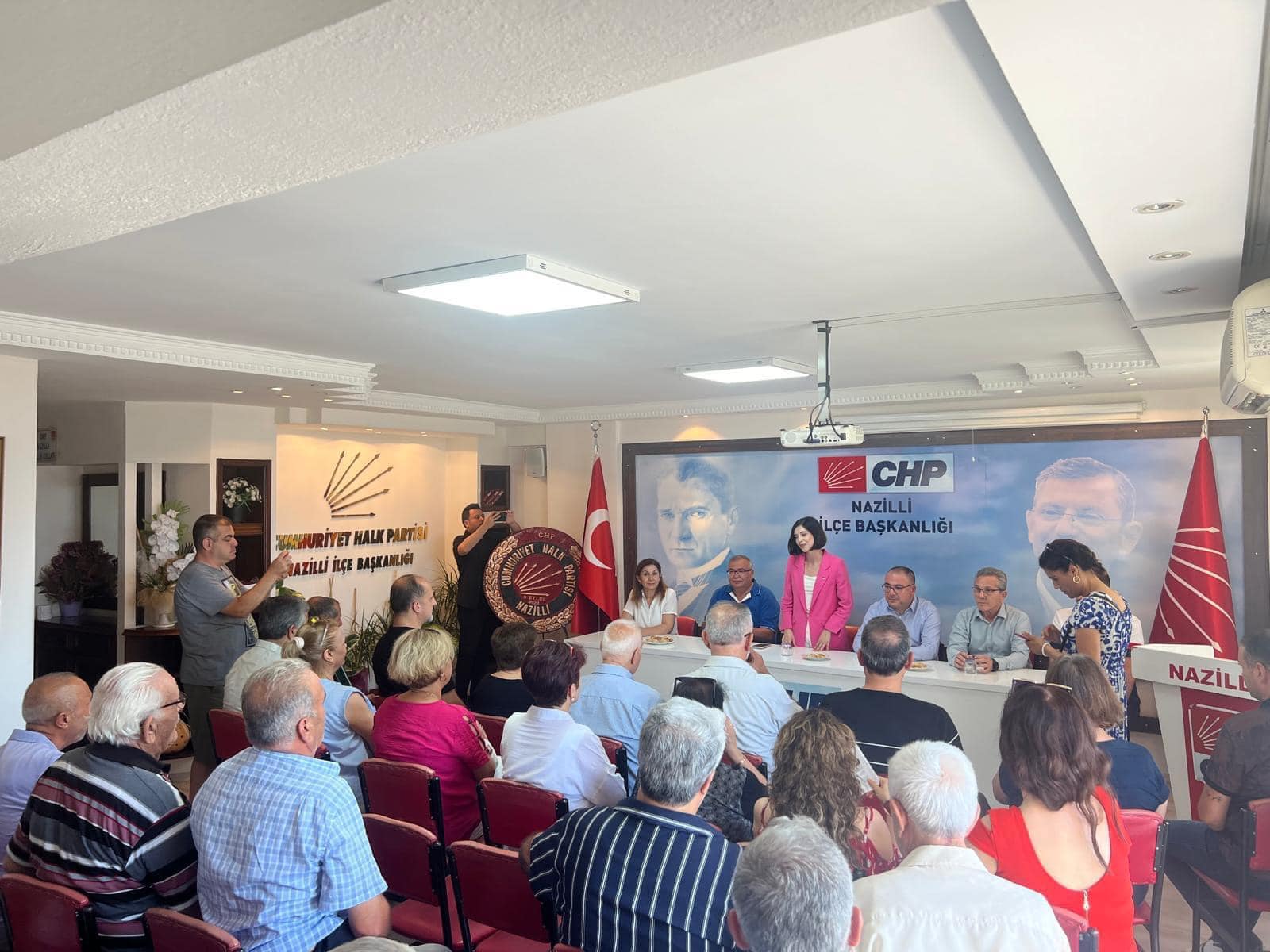CHP Bayramın son günü Bayramlaştı