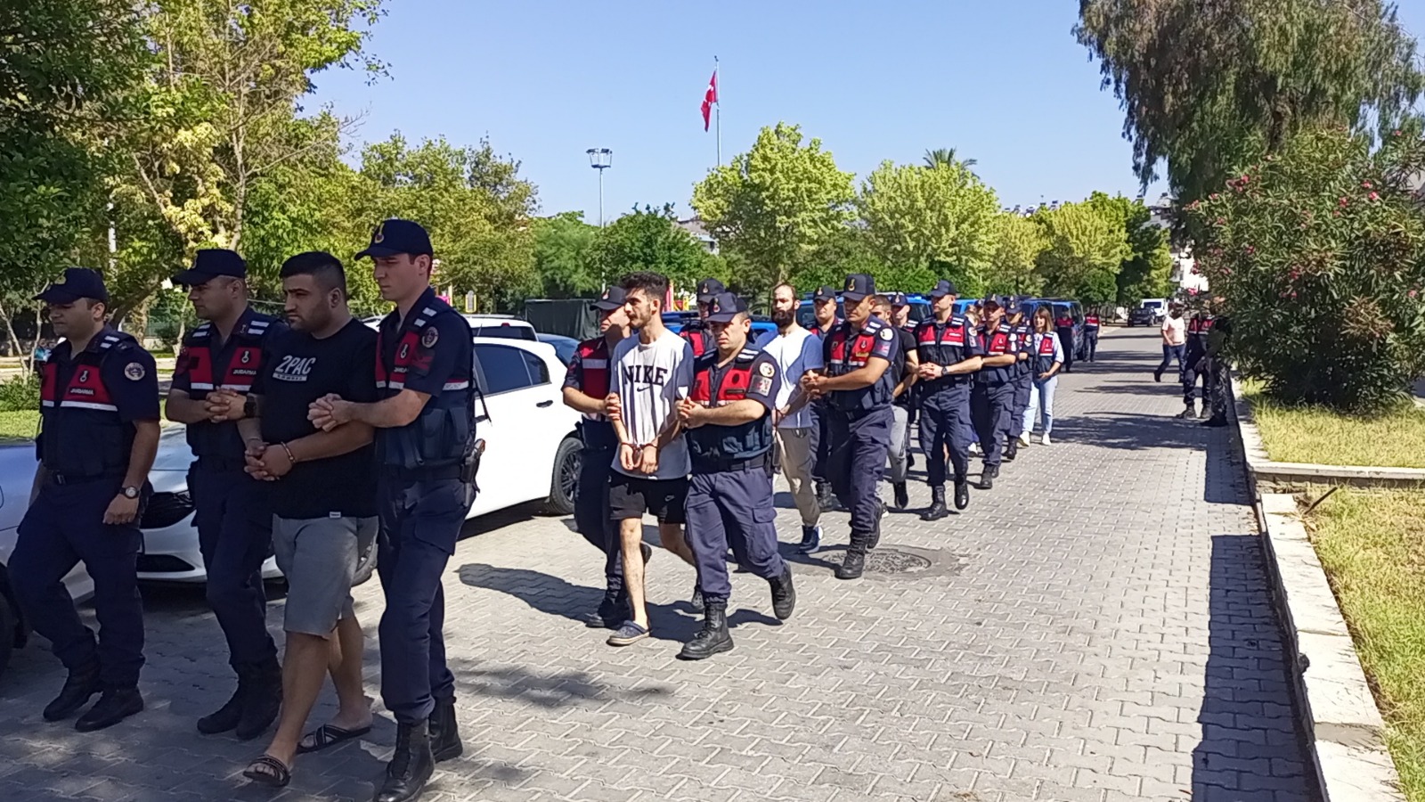 Nazilli'de Uyuşturucu Şebekesi Çökertildi 6 kişi tutuklandı