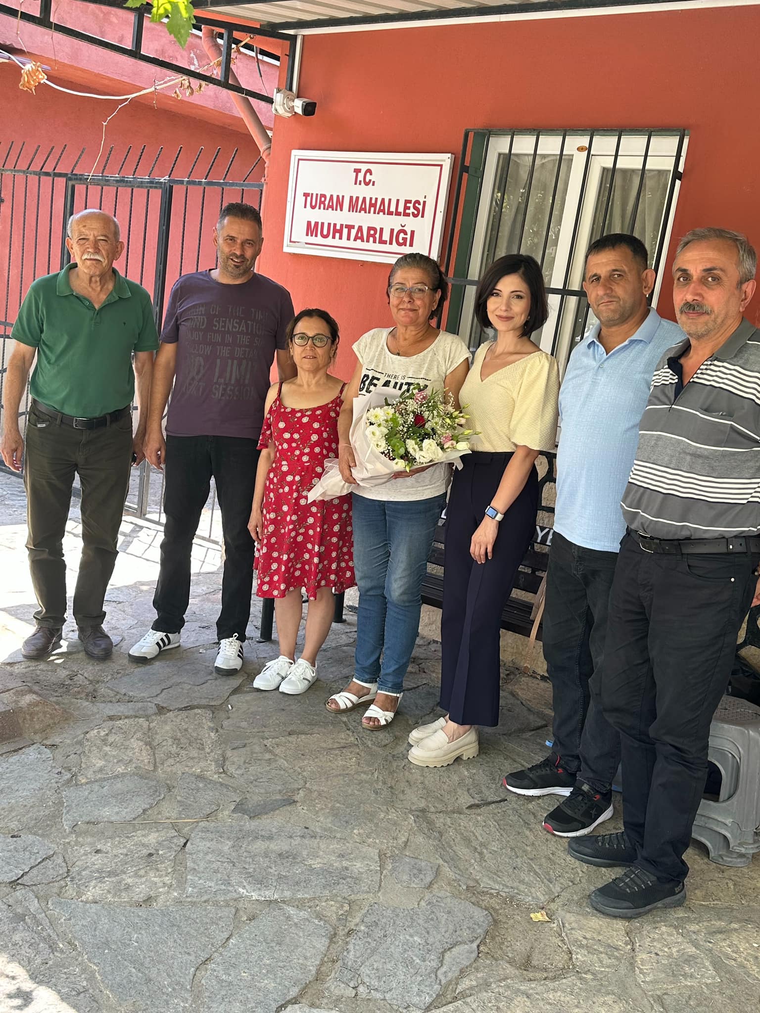 Aslı Ökmen’den Kadın dayanışması