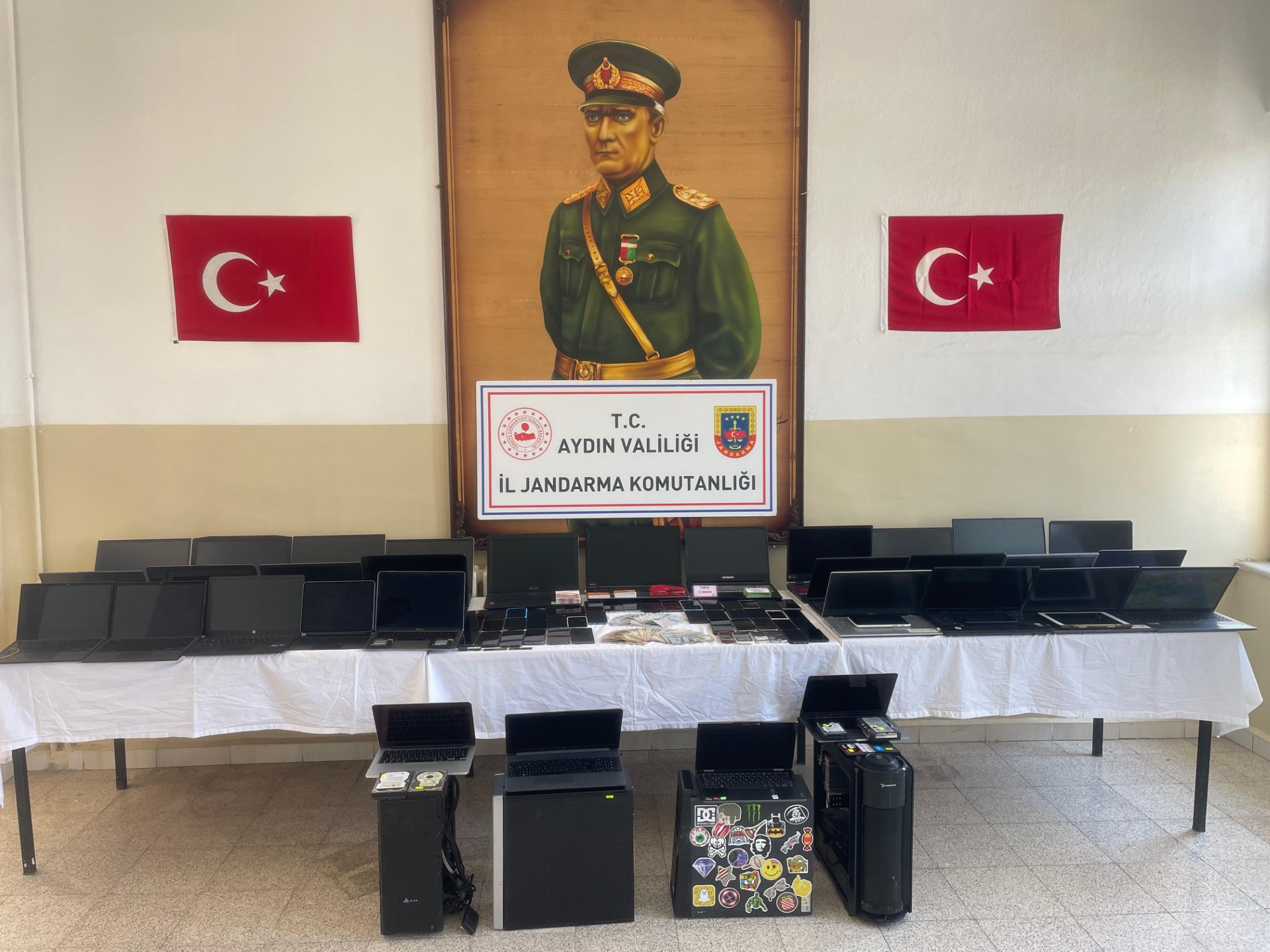 NAZİLLİ'DE JANDARMA'DAN YİNE BAŞARILI OPERASYON