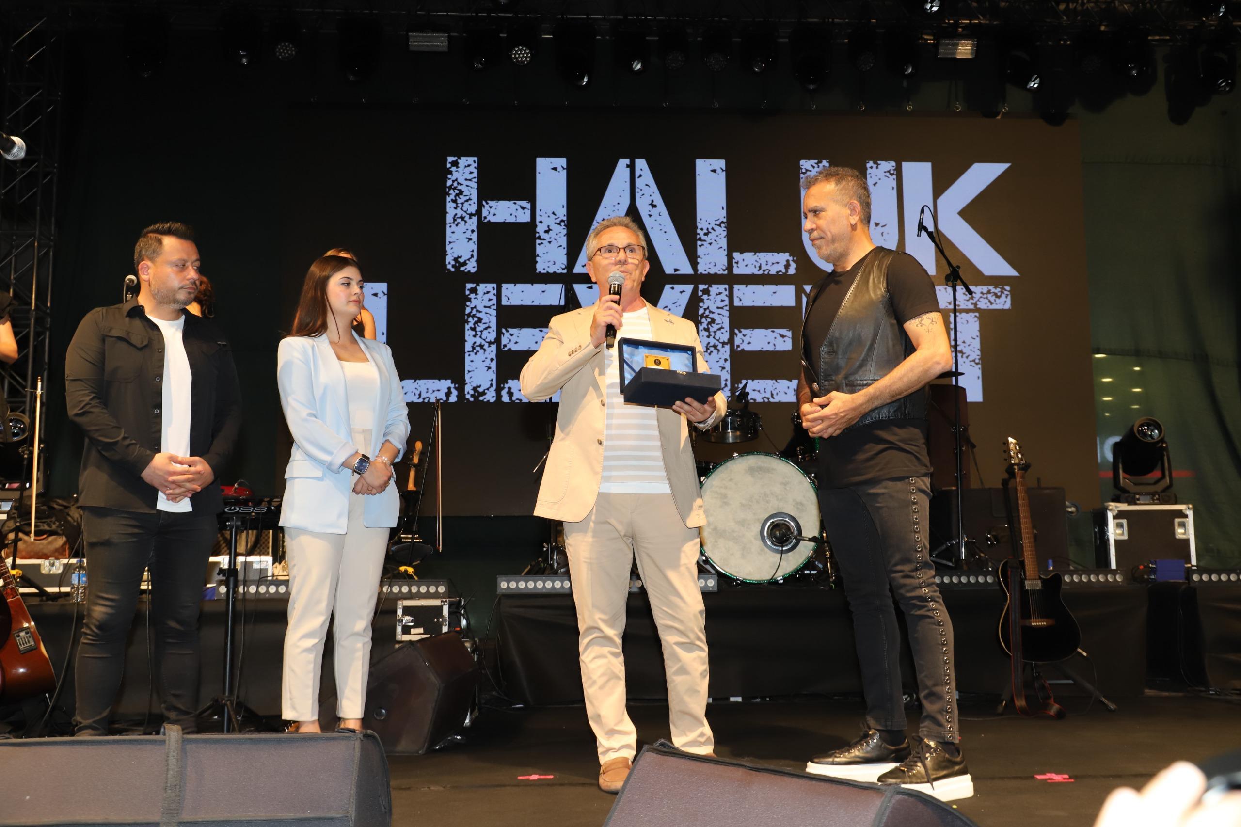 Nazilli’de Haluk Levent Fırtınası