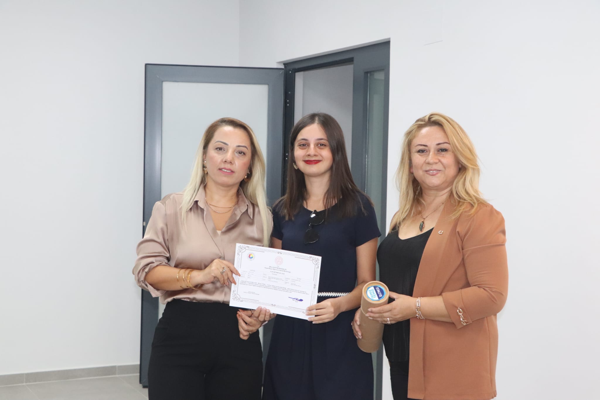 İŞİMİZ TEMİZ PROJESİNDE İLK KURSİYERLER SERTİFİKALARINI ALDILAR