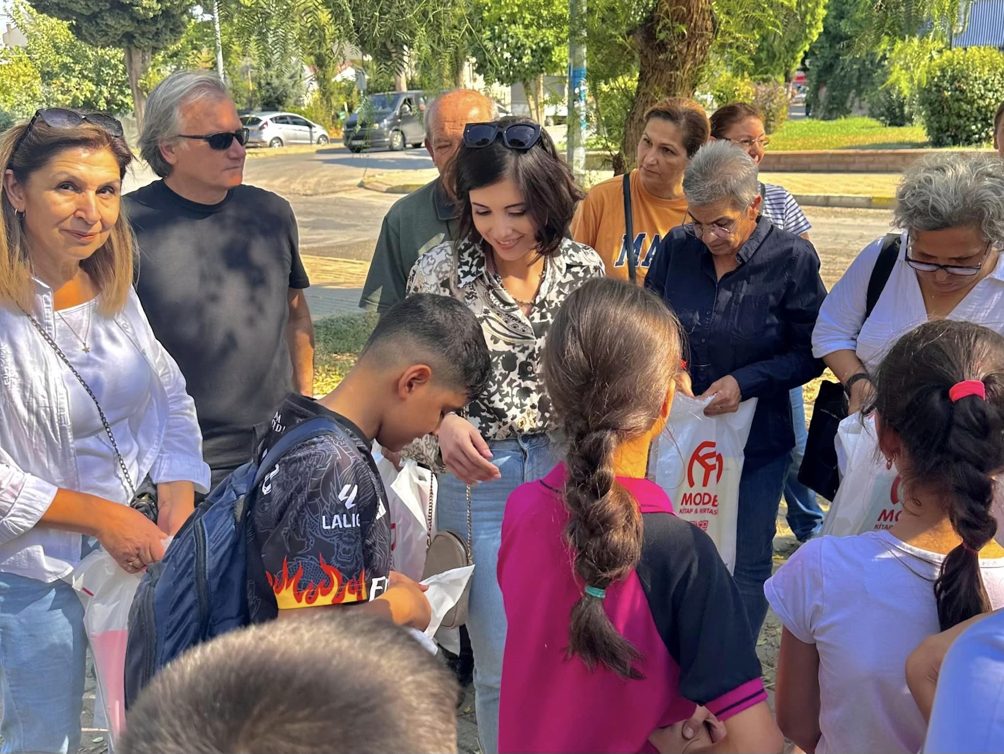 CHP Öğrencilerin kalbine dokundu