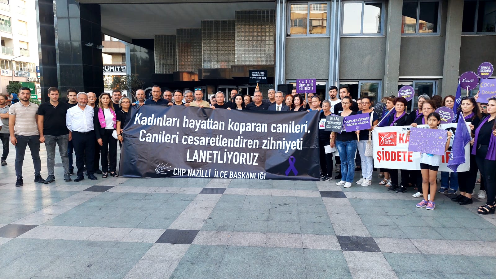 CHP Kadına Şiddete dur dedi