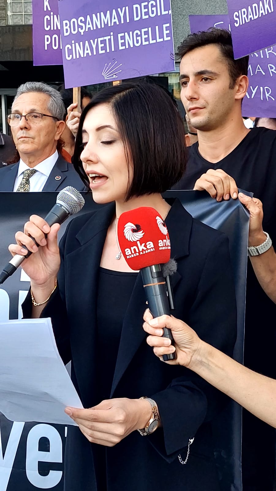 CHP Kadına Şiddete dur dedi