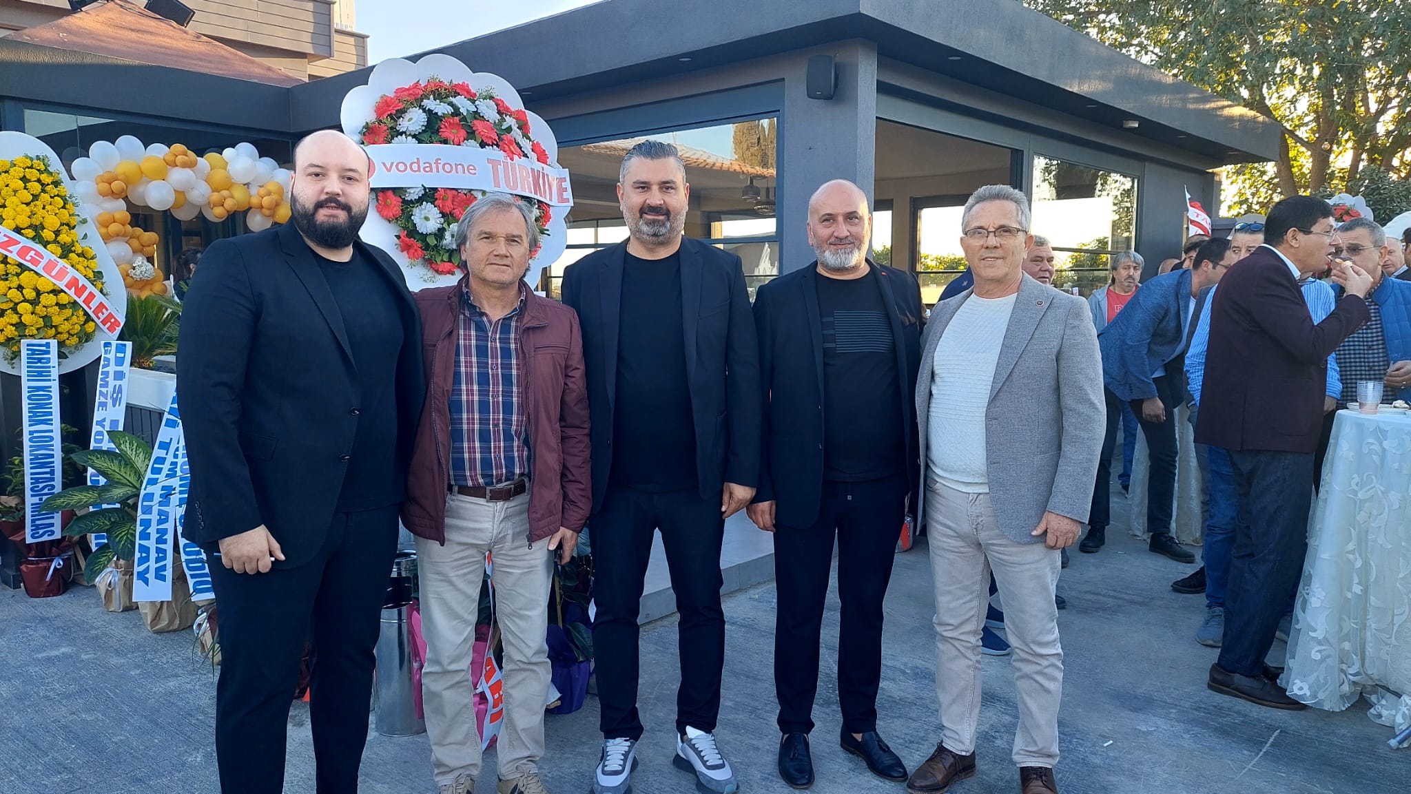 Mazi Restaurant görkemli bir törenle açıldı