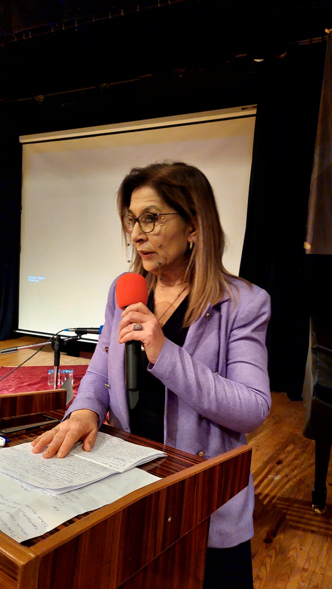 CHP KADIN KOLLARI 'UYUŞTURUCUYA DUR' DEDİ