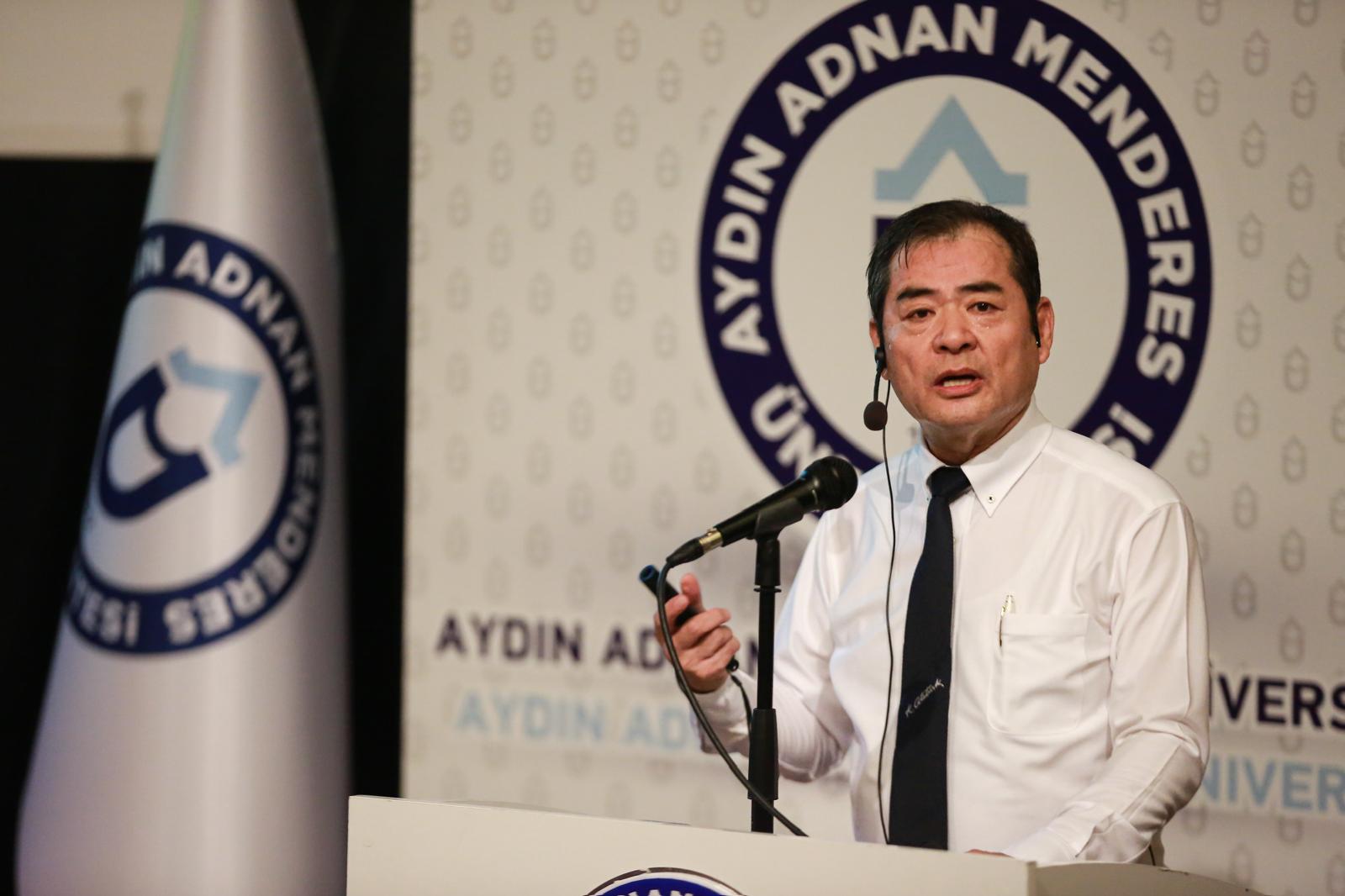 ADÜ'DE TÜRKİYE VE JAPONYA ARASINDA DEPREM ÖNLEMİ FARKLILIKLARI KONUŞULDU