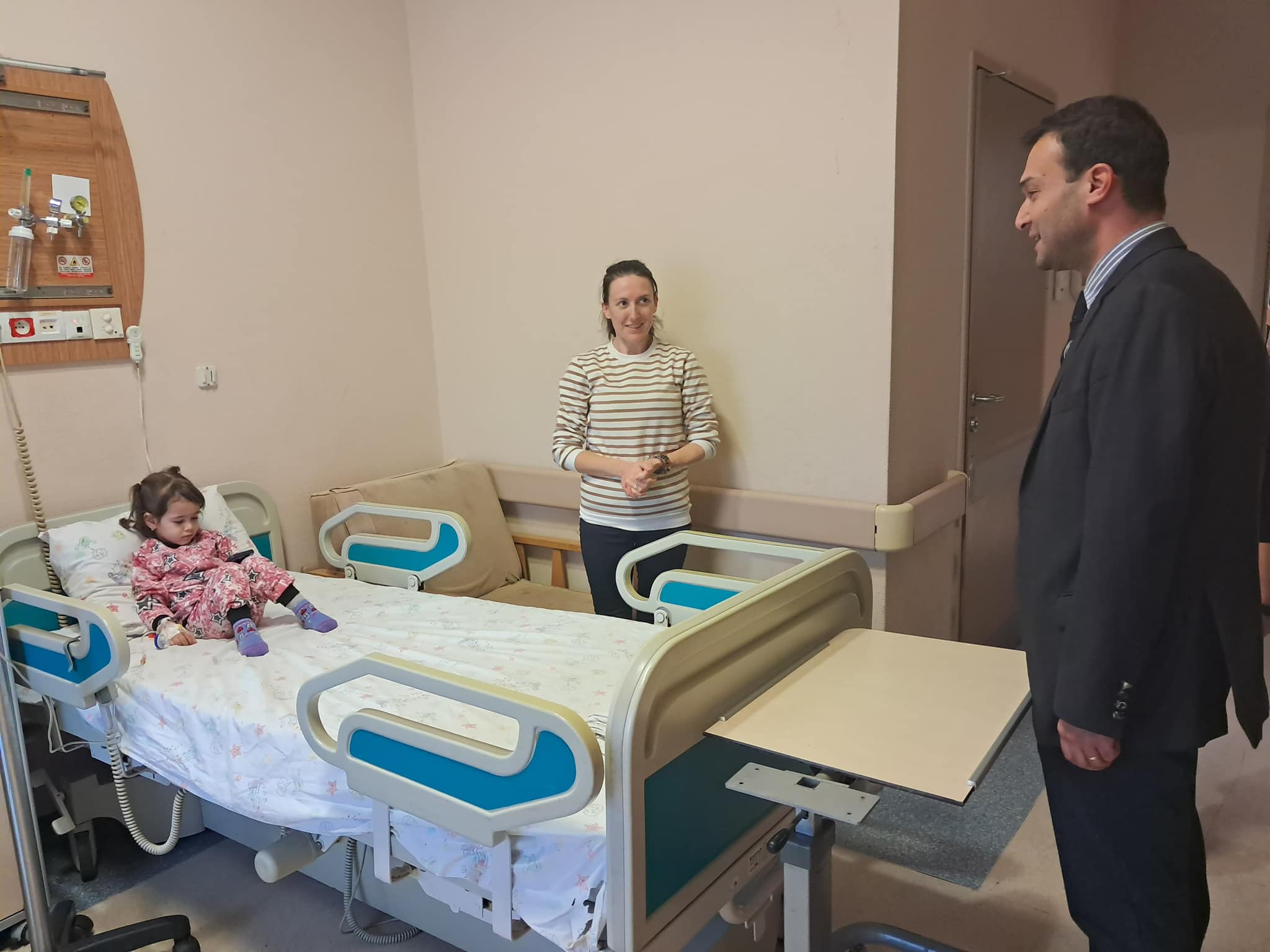 Başhekimden Çocuklara Yeni Yıl sürprizi