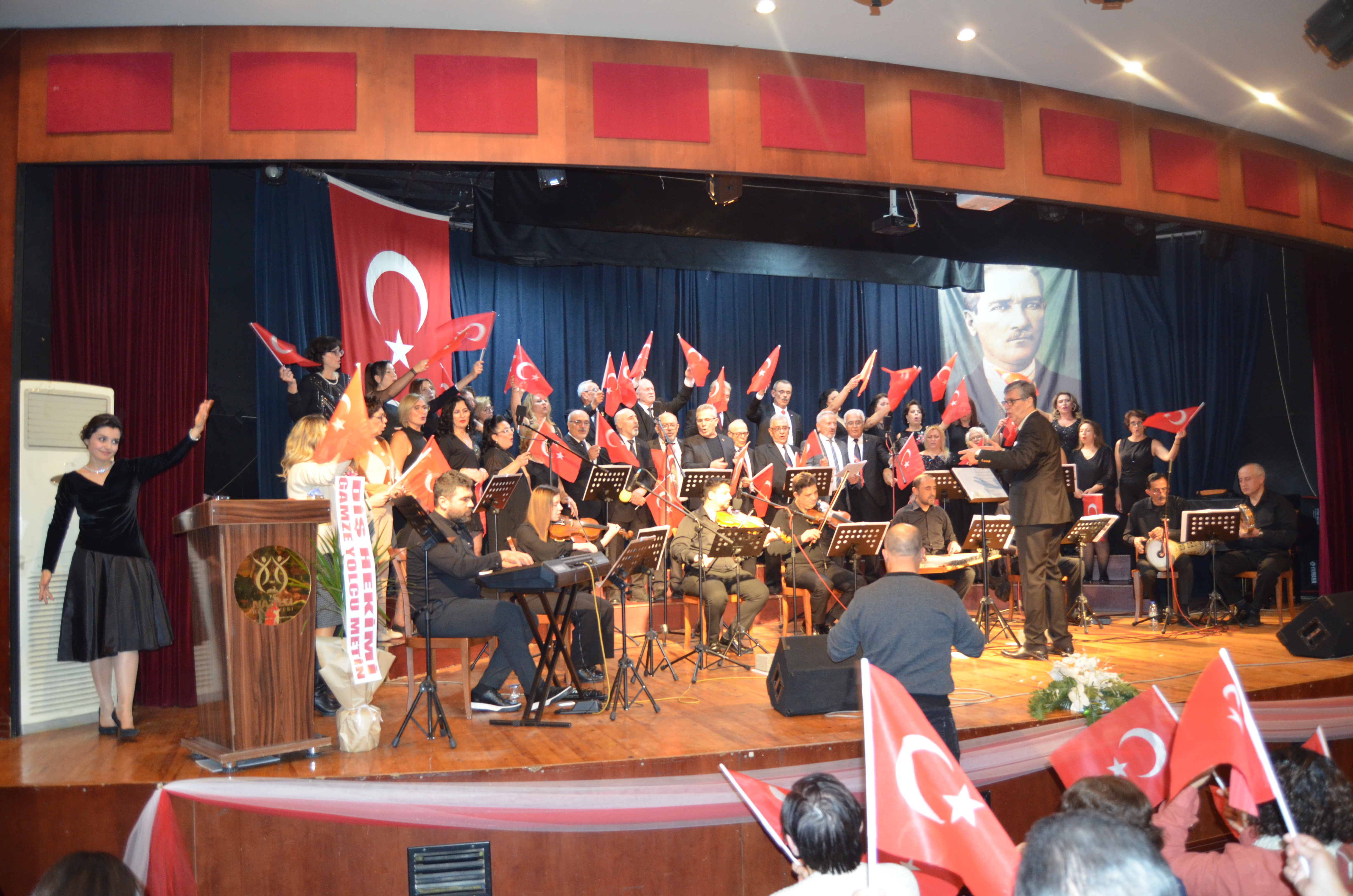 Türk Sanat Müziği korosu Coşturdu