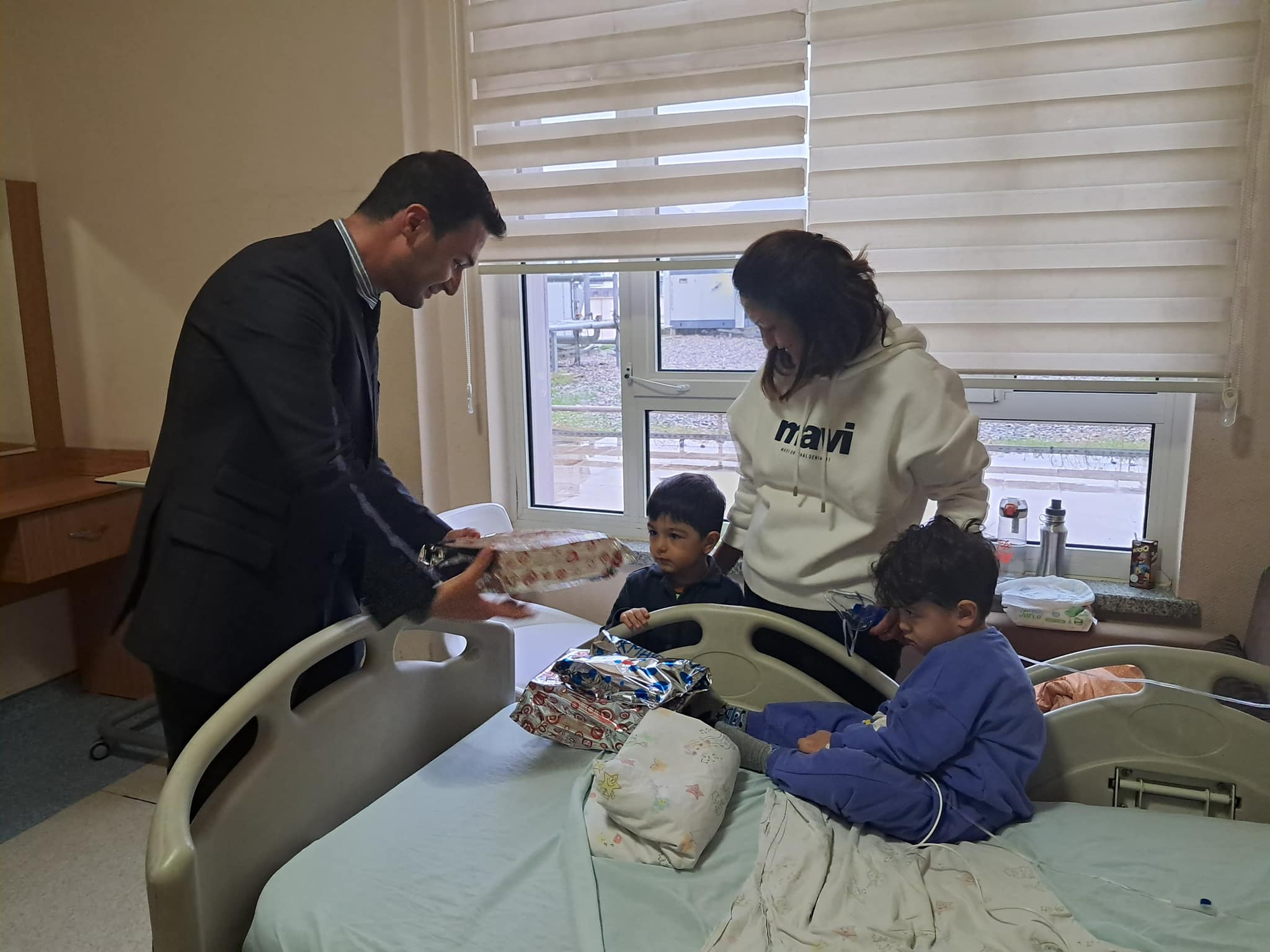 Başhekimden Çocuklara Yeni Yıl sürprizi